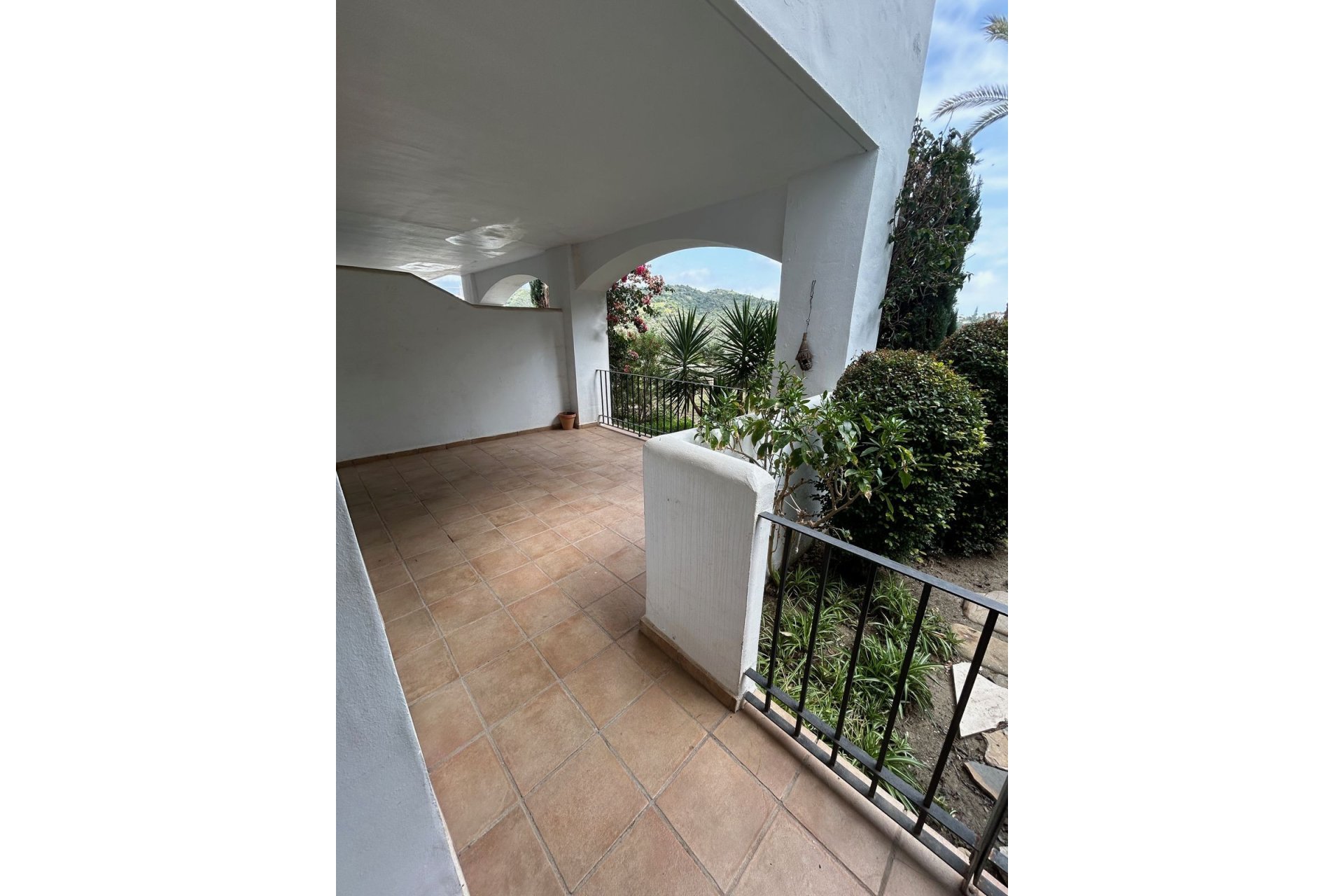 Resale - Apartment - Ground Floor Apartment - Benahavís - La Quinta