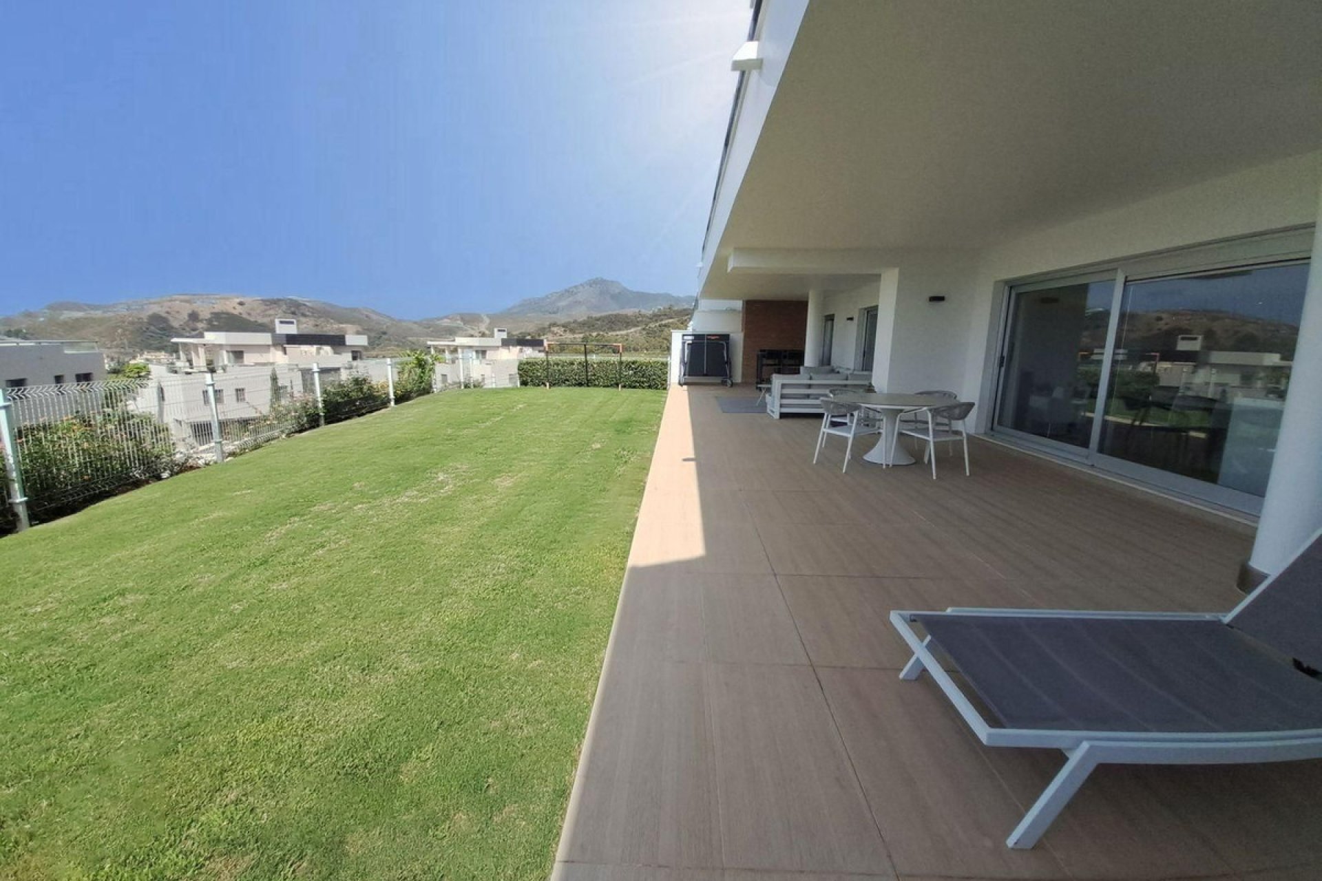 Resale - Apartment - Ground Floor Apartment - Benahavís - Los Arqueros