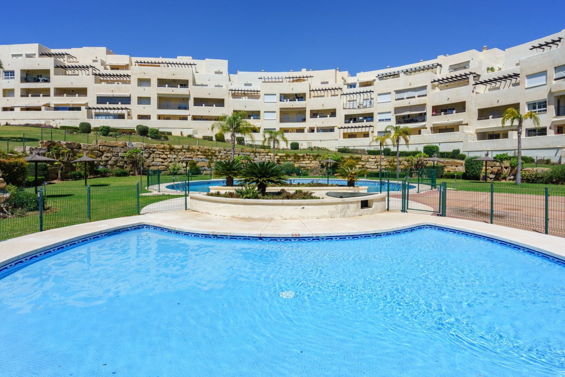 Resale - Apartment - Ground Floor Apartment - Benalmádena - Benalmadena Centro