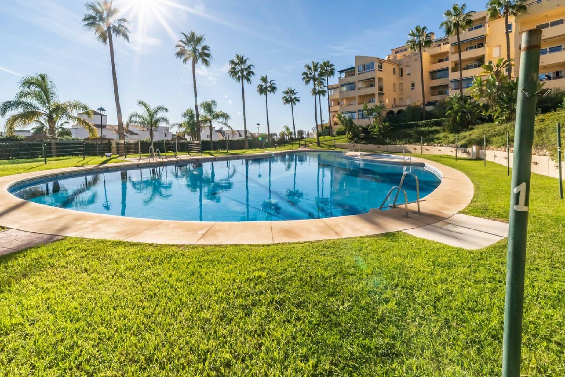 Resale - Apartment - Ground Floor Apartment - Benalmádena - Benalmadena Costa