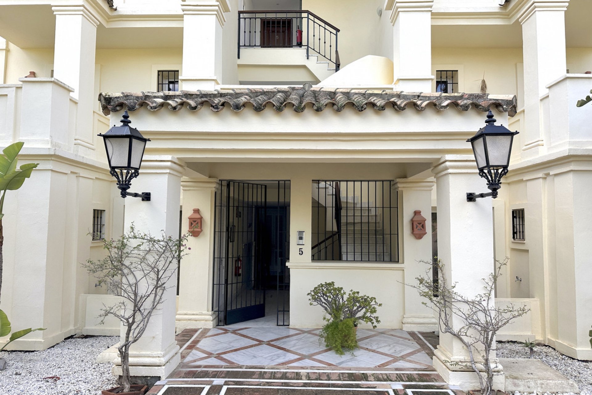 Resale - Apartment - Ground Floor Apartment - Casares - Casares Centro