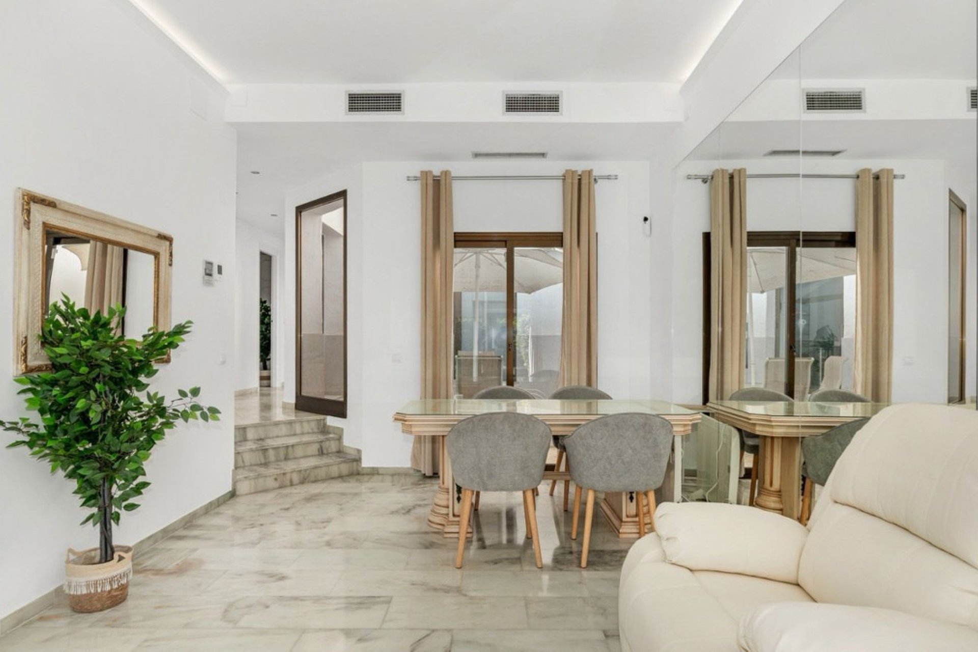 Resale - Apartment - Ground Floor Apartment - Elviria