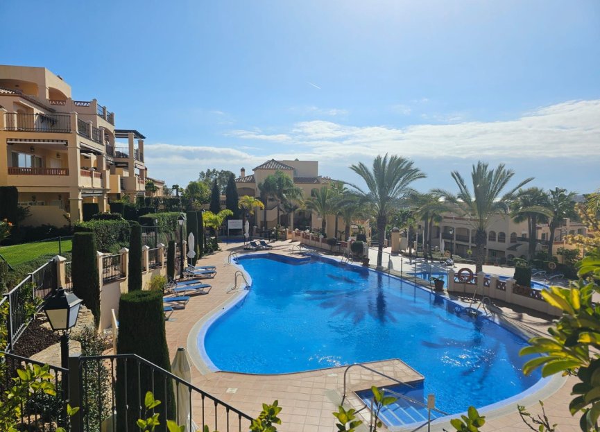 Resale - Apartment - Ground Floor Apartment - Estepona - Atalaya