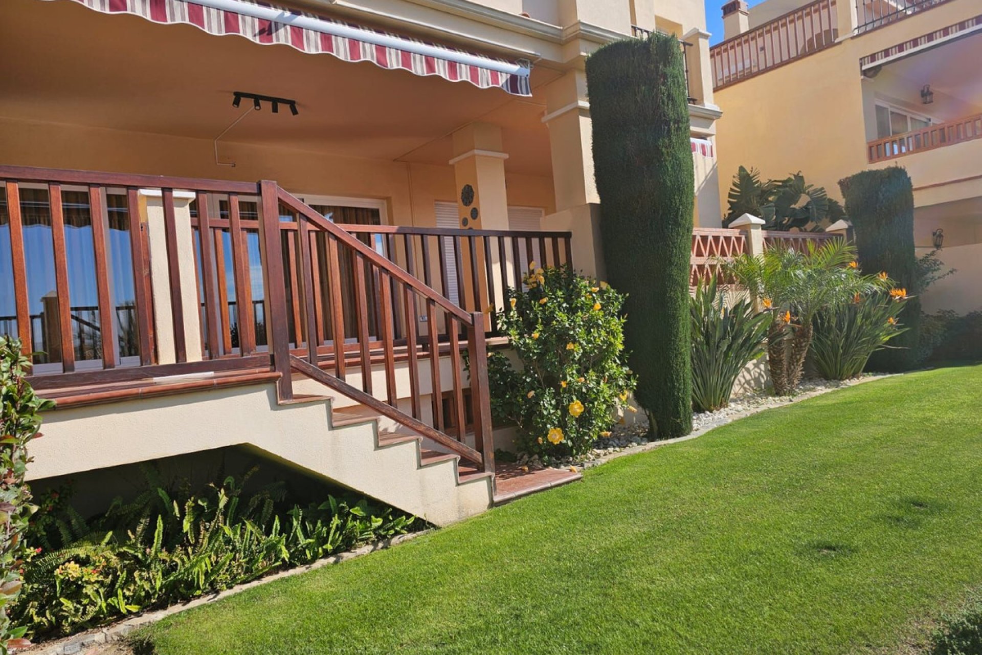 Resale - Apartment - Ground Floor Apartment - Estepona - Atalaya