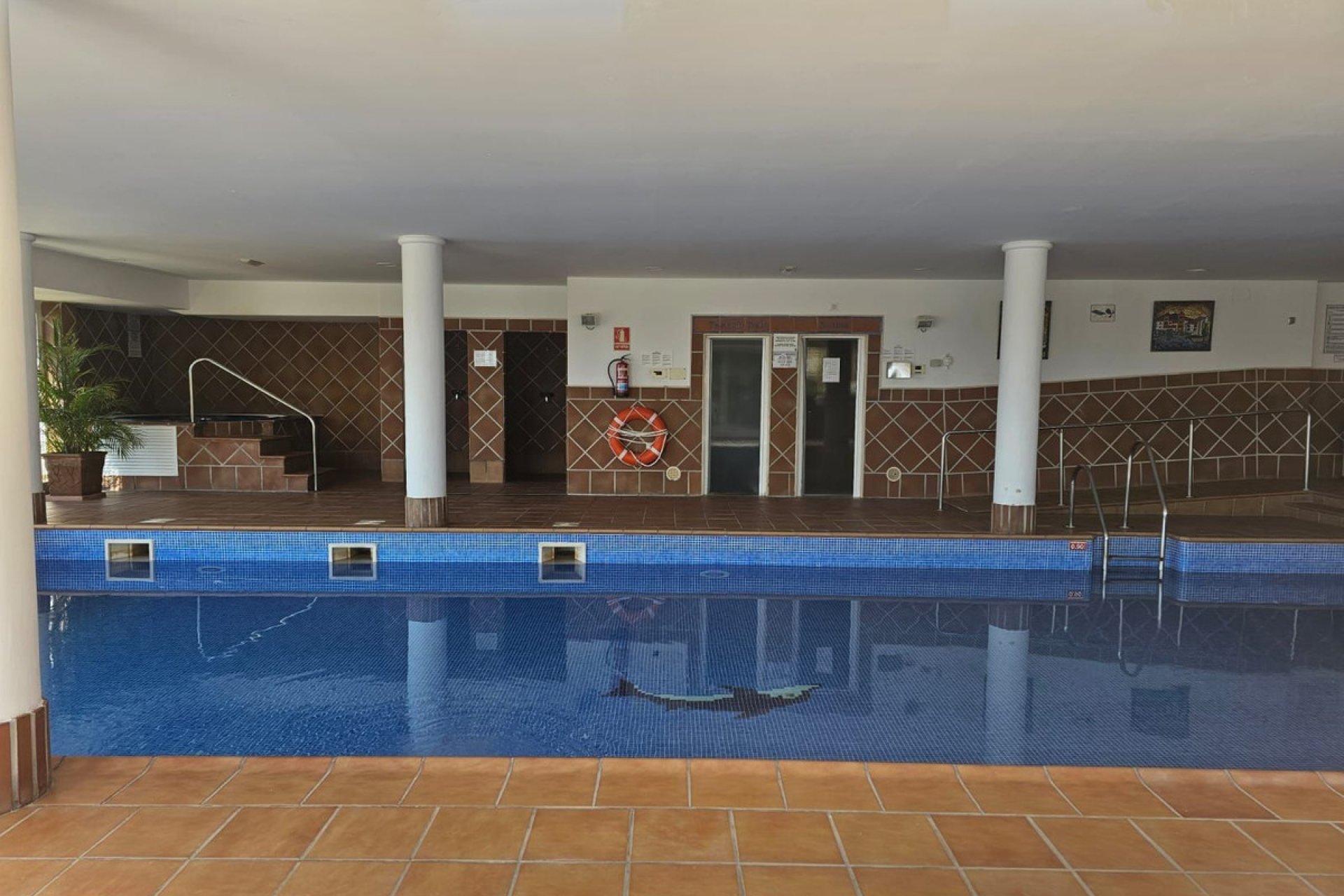 Resale - Apartment - Ground Floor Apartment - Estepona - Atalaya