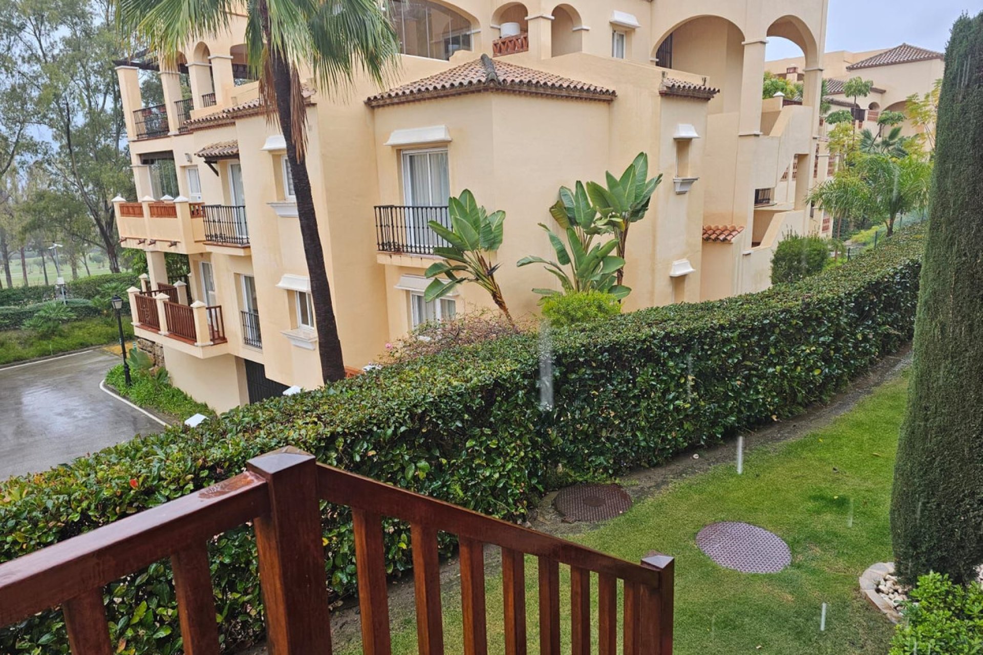 Resale - Apartment - Ground Floor Apartment - Estepona - Atalaya