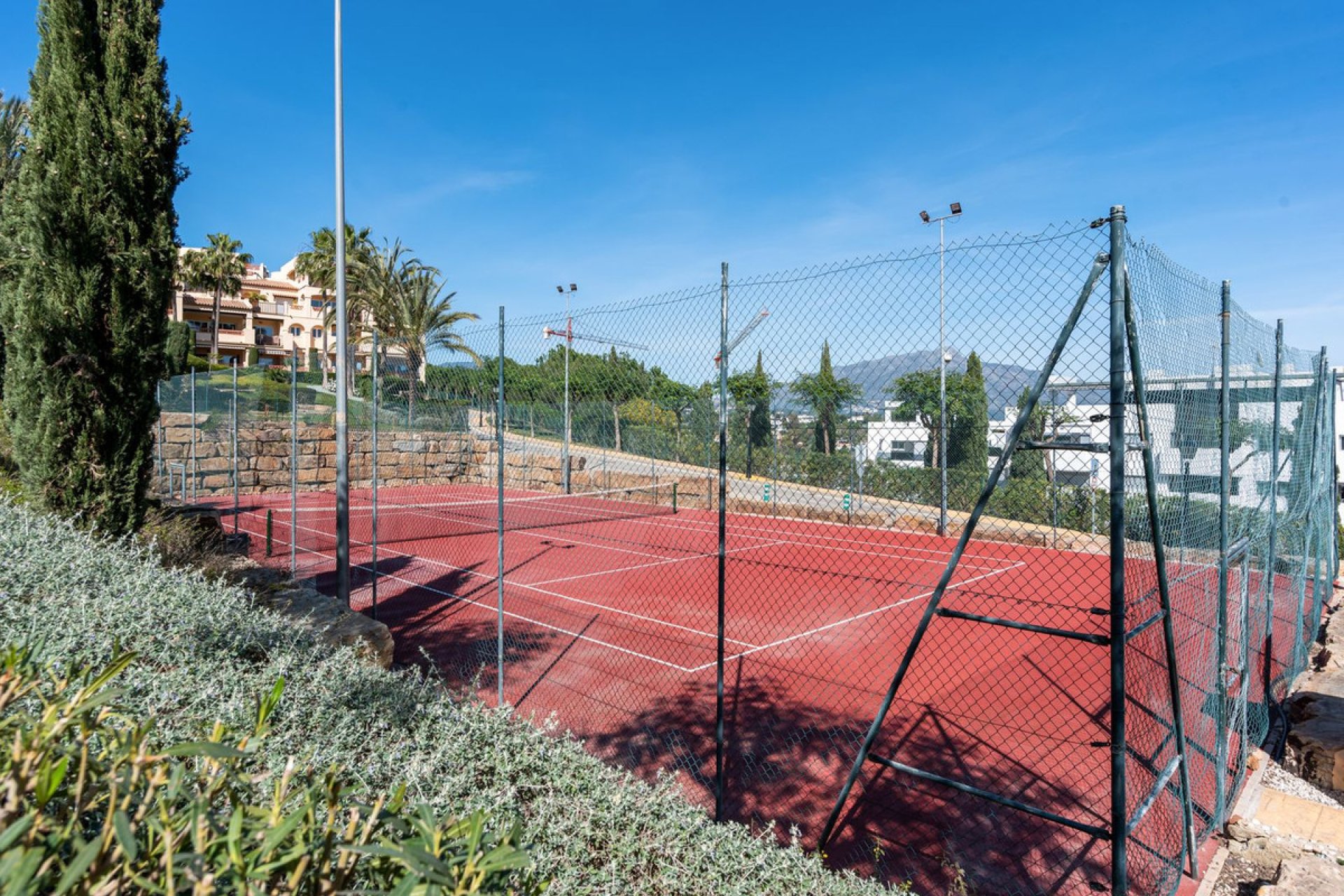 Resale - Apartment - Ground Floor Apartment - Estepona - Atalaya