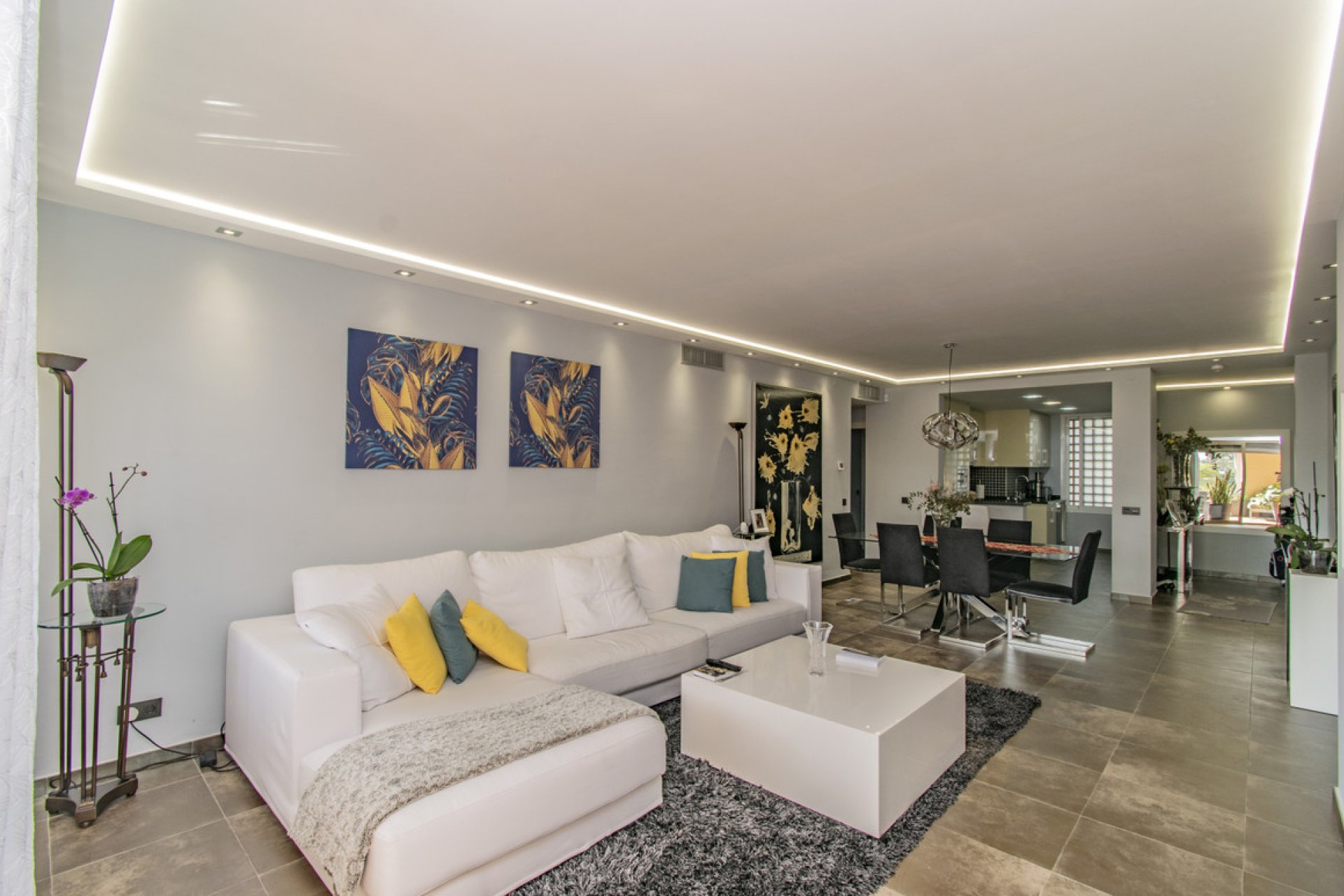 Resale - Apartment - Ground Floor Apartment - Estepona - Atalaya