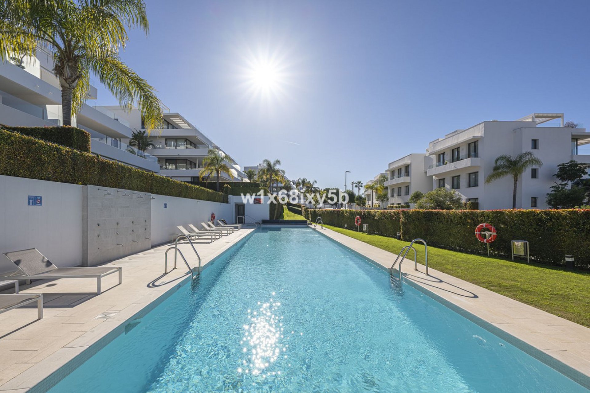 Resale - Apartment - Ground Floor Apartment - Estepona - Atalaya