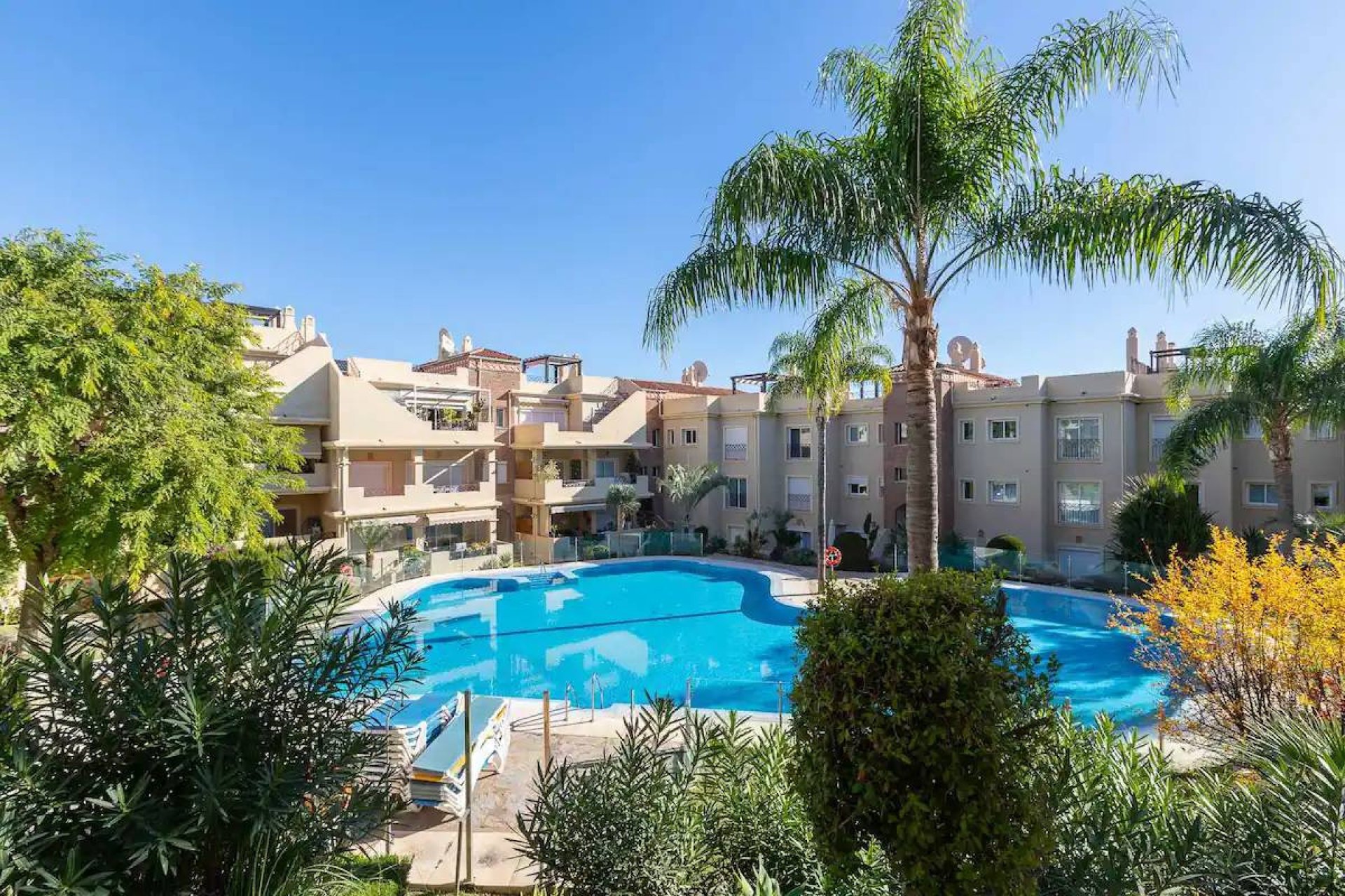 Resale - Apartment - Ground Floor Apartment - Estepona - Bel Air