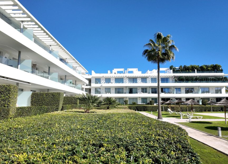 Resale - Apartment - Ground Floor Apartment - Estepona - Bel Air