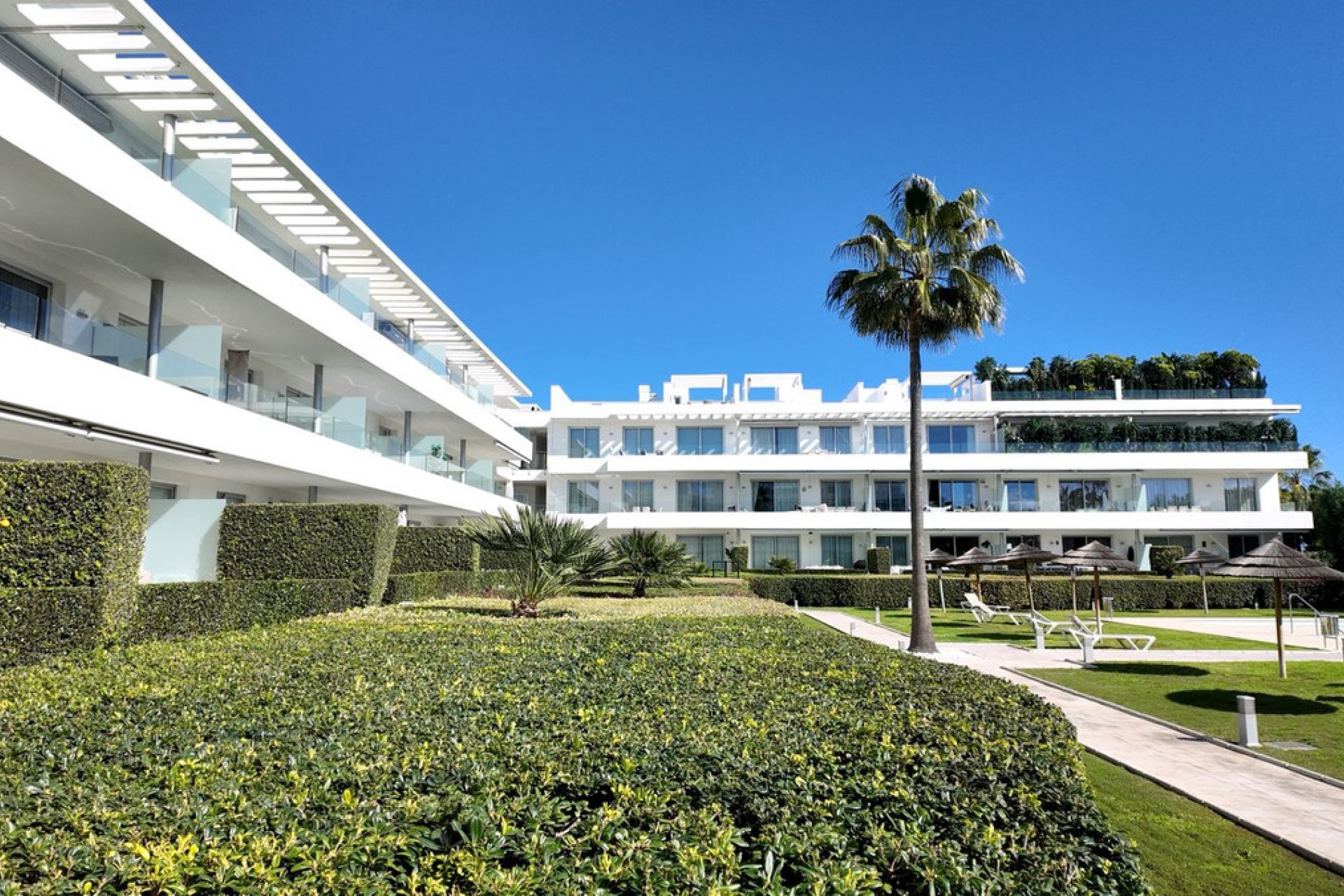 Resale - Apartment - Ground Floor Apartment - Estepona - Bel Air