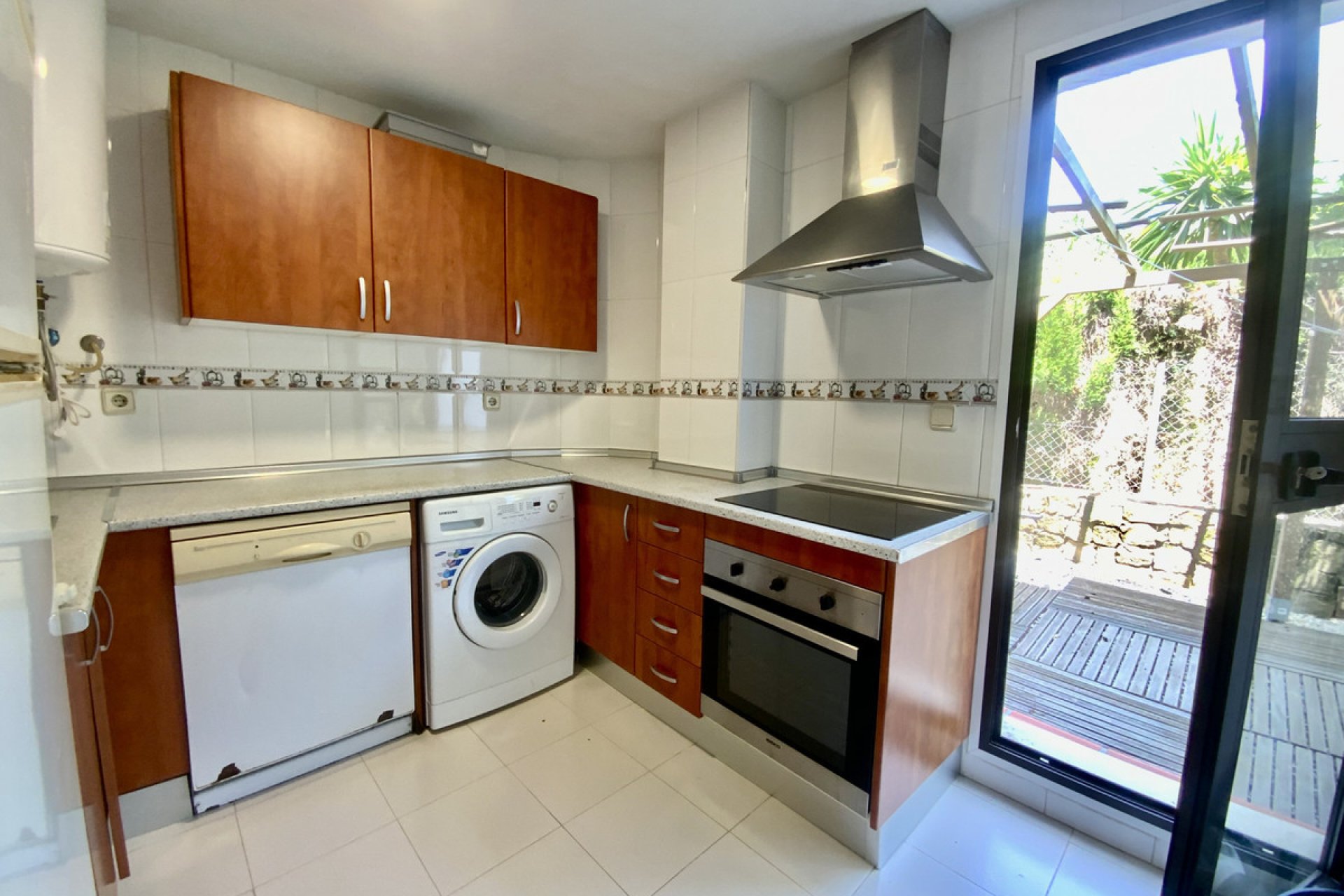 Resale - Apartment - Ground Floor Apartment - Estepona - Costalita