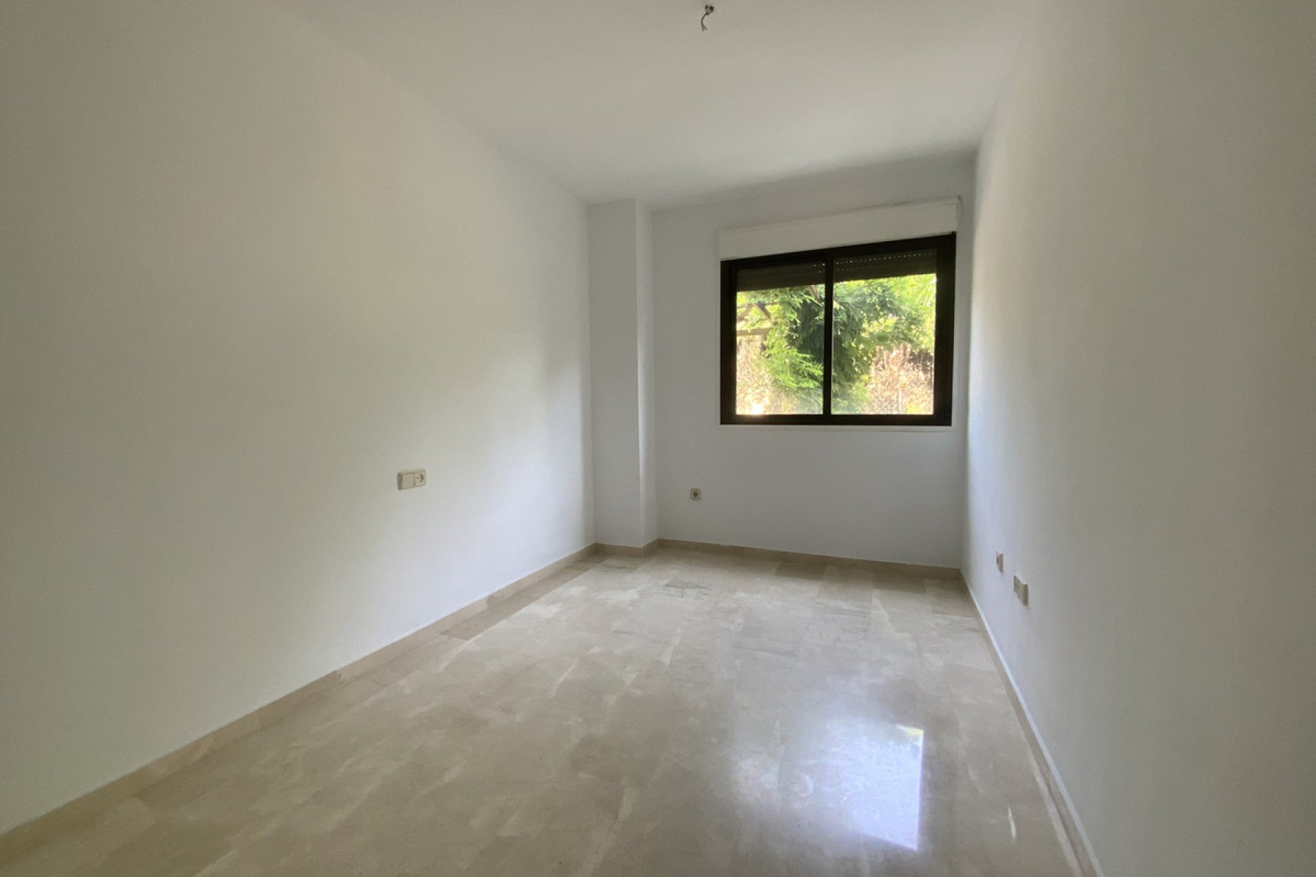 Resale - Apartment - Ground Floor Apartment - Estepona - Costalita