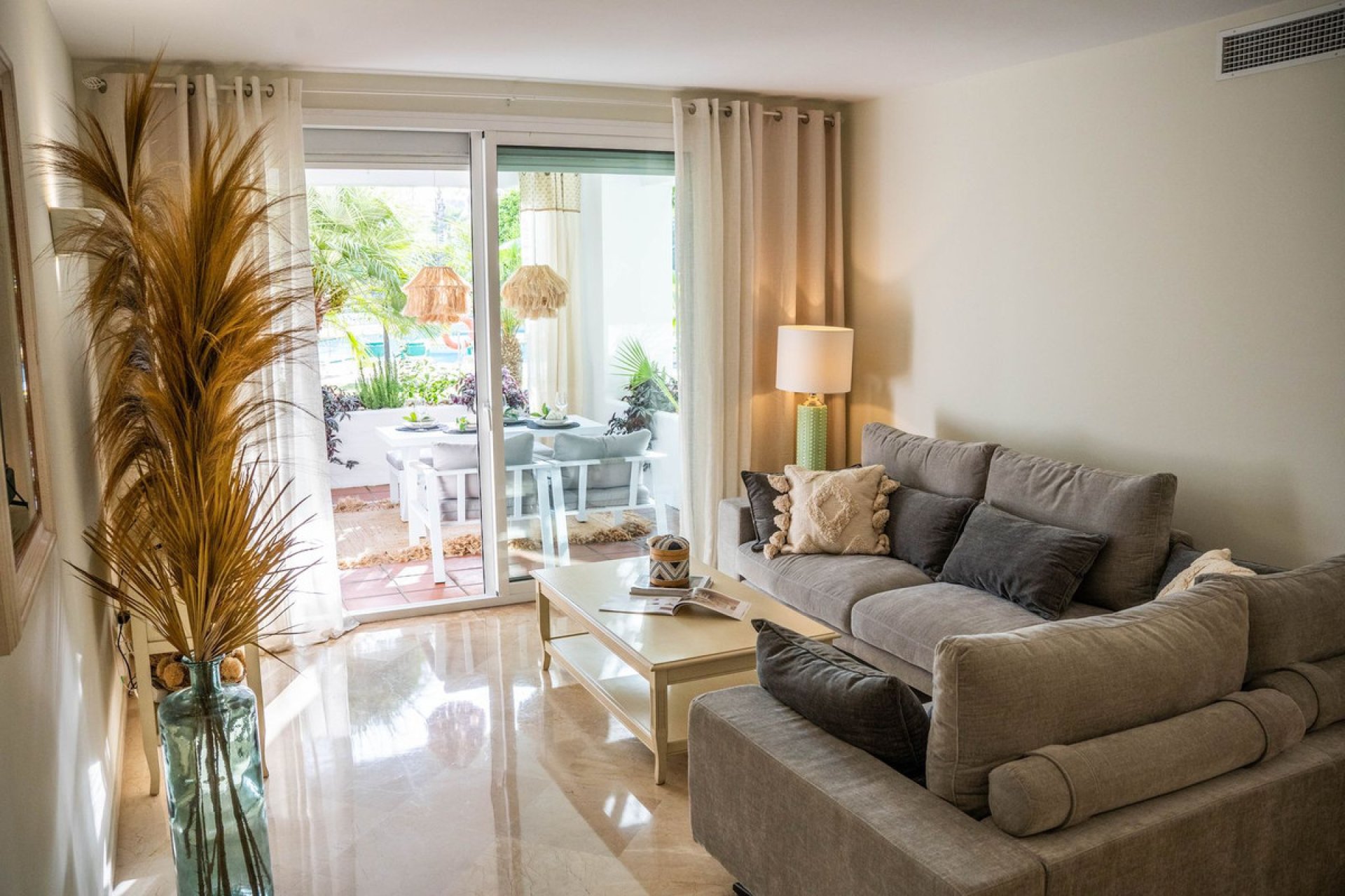 Resale - Apartment - Ground Floor Apartment - Estepona - Costalita