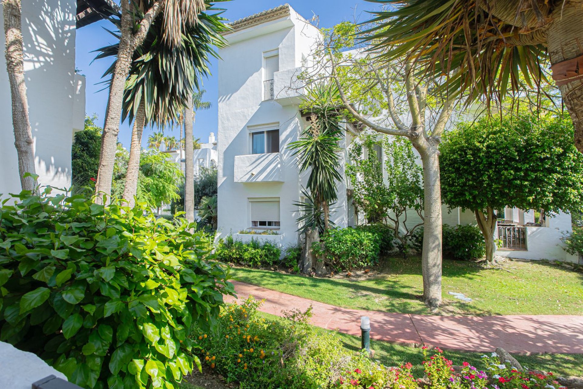 Resale - Apartment - Ground Floor Apartment - Estepona - Costalita