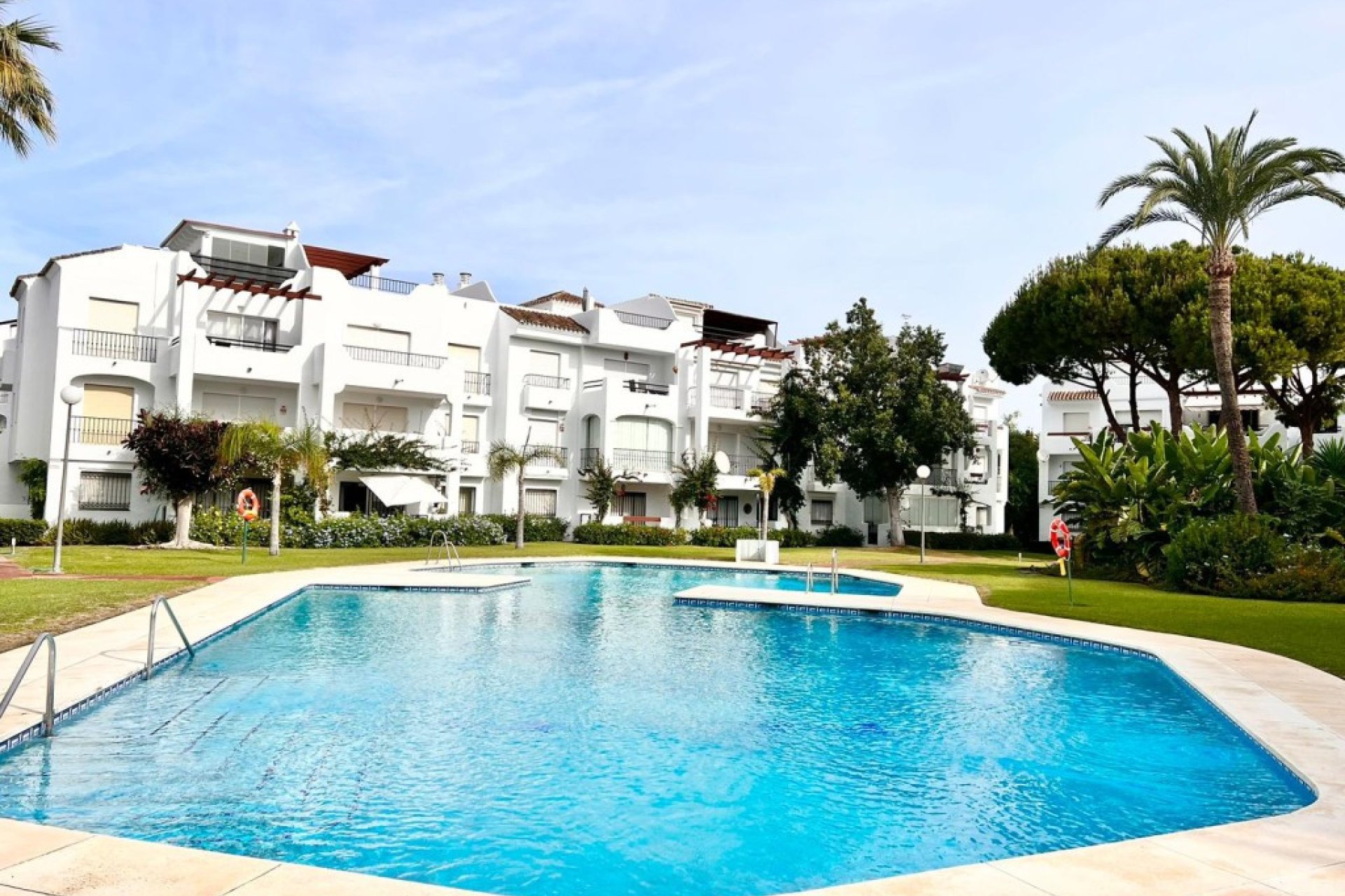 Resale - Apartment - Ground Floor Apartment - Estepona - Costalita