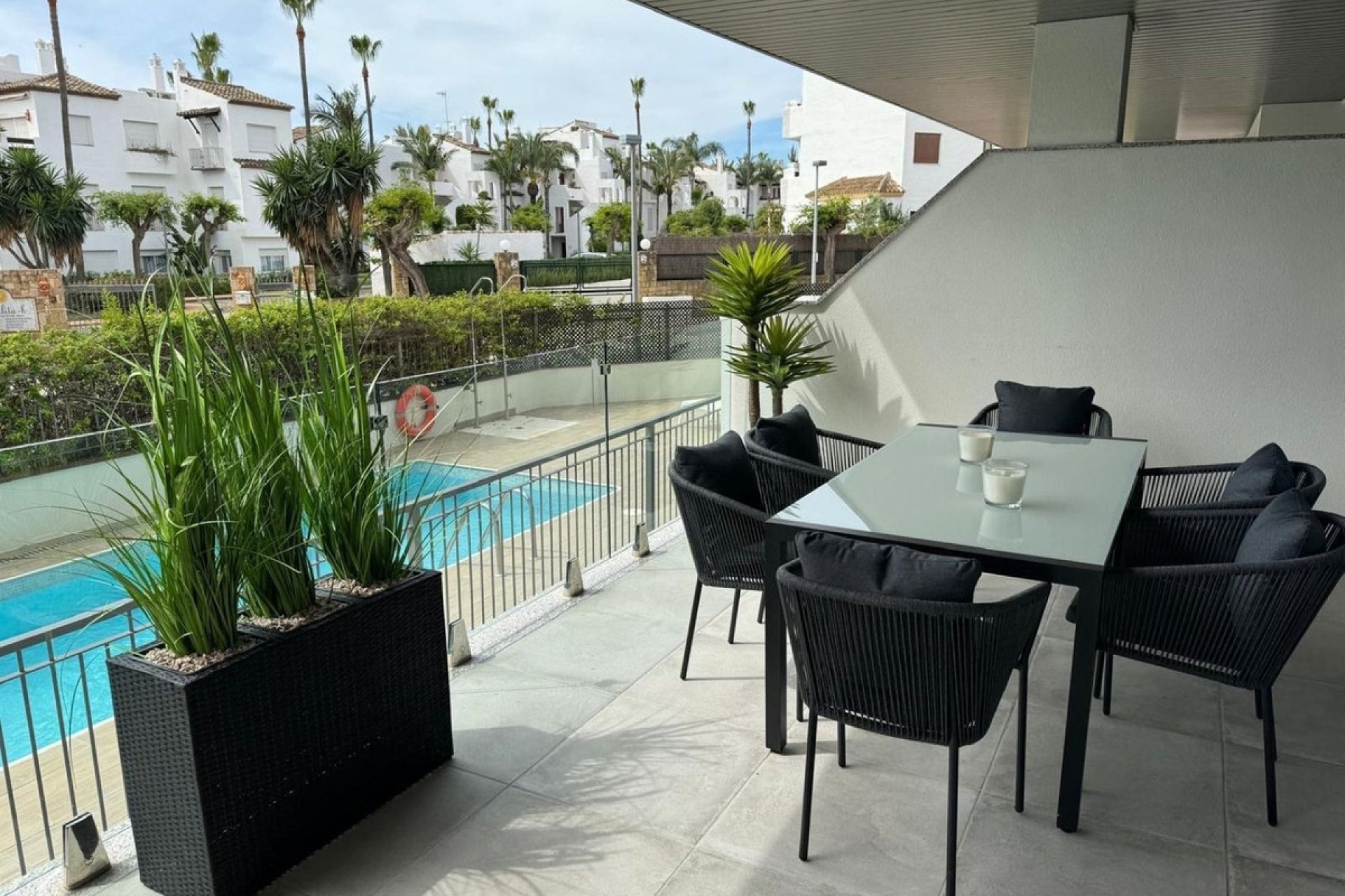 Resale - Apartment - Ground Floor Apartment - Estepona - Costalita