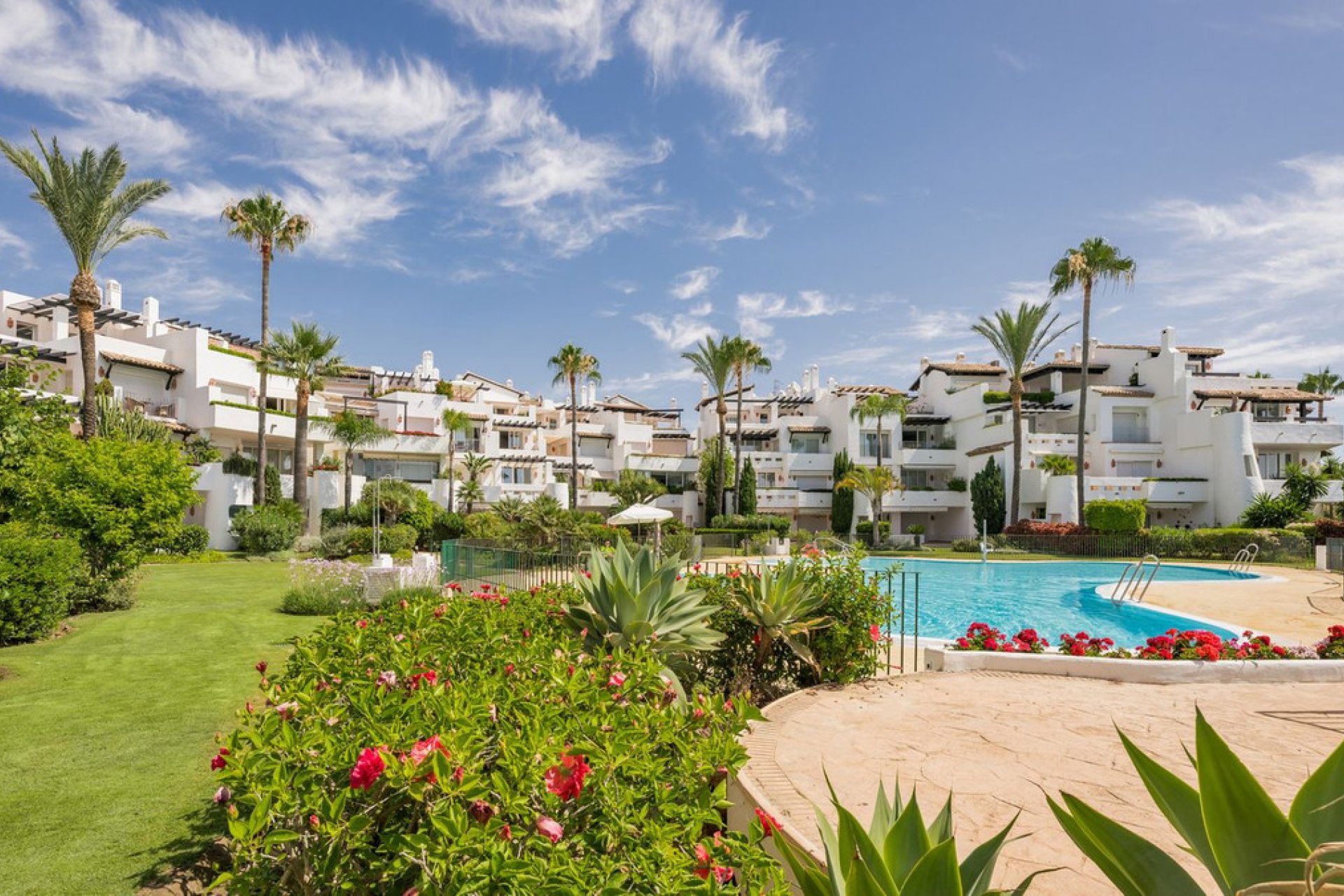 Resale - Apartment - Ground Floor Apartment - Estepona - Costalita