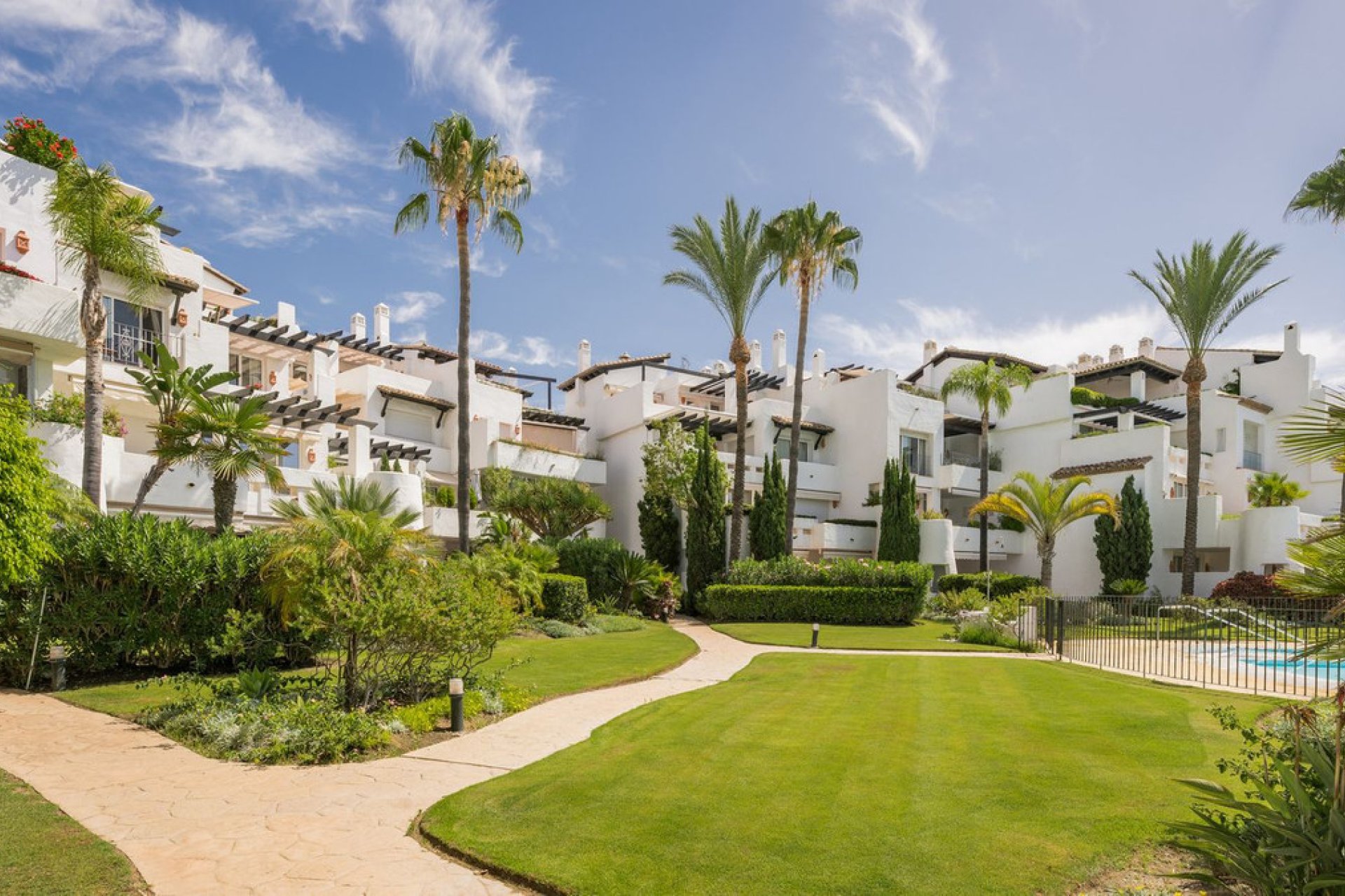 Resale - Apartment - Ground Floor Apartment - Estepona - Costalita