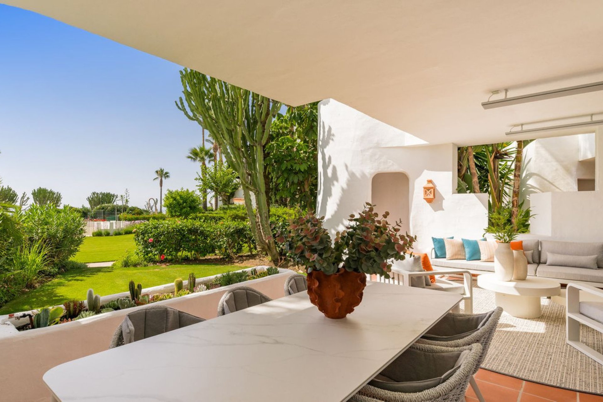 Resale - Apartment - Ground Floor Apartment - Estepona - Costalita