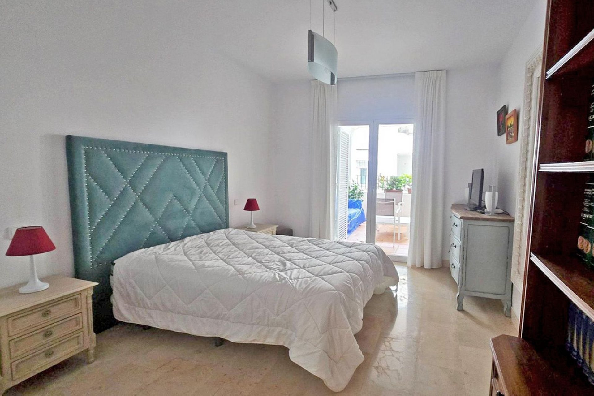 Resale - Apartment - Ground Floor Apartment - Estepona - El Presidente