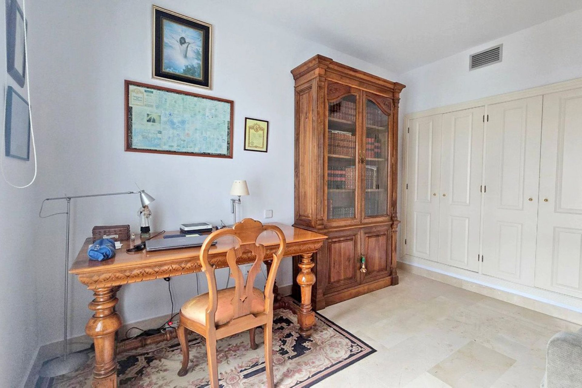 Resale - Apartment - Ground Floor Apartment - Estepona - El Presidente