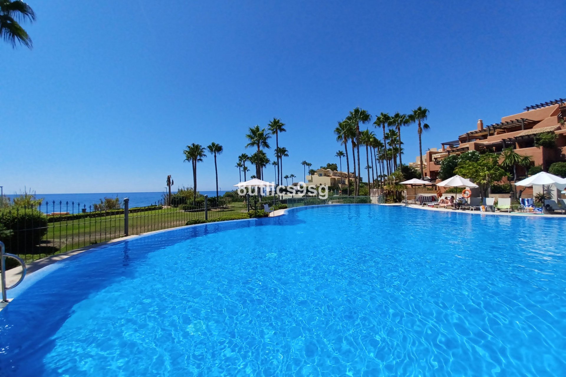 Resale - Apartment - Ground Floor Apartment - Estepona - Estepona Centro