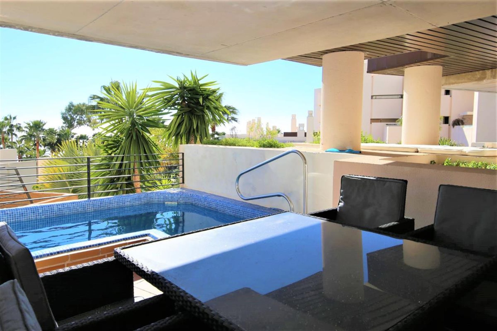 Resale - Apartment - Ground Floor Apartment - Estepona - Estepona Centro