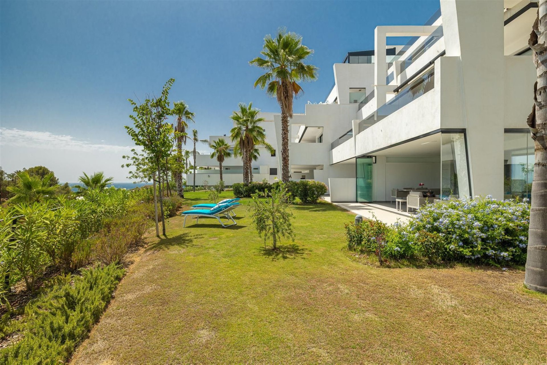 Resale - Apartment - Ground Floor Apartment - Estepona - Estepona Centro