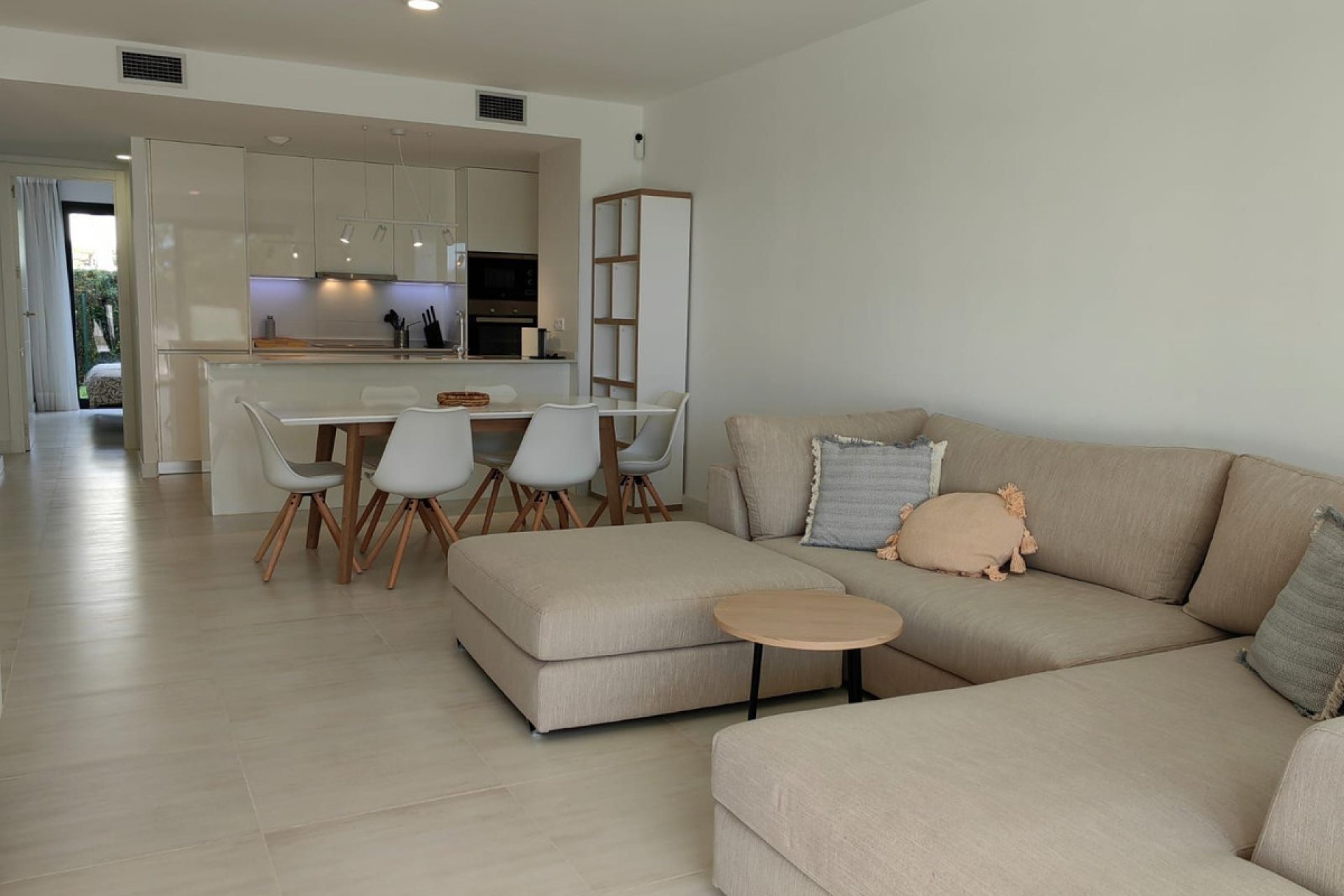 Resale - Apartment - Ground Floor Apartment - Estepona - Estepona Centro