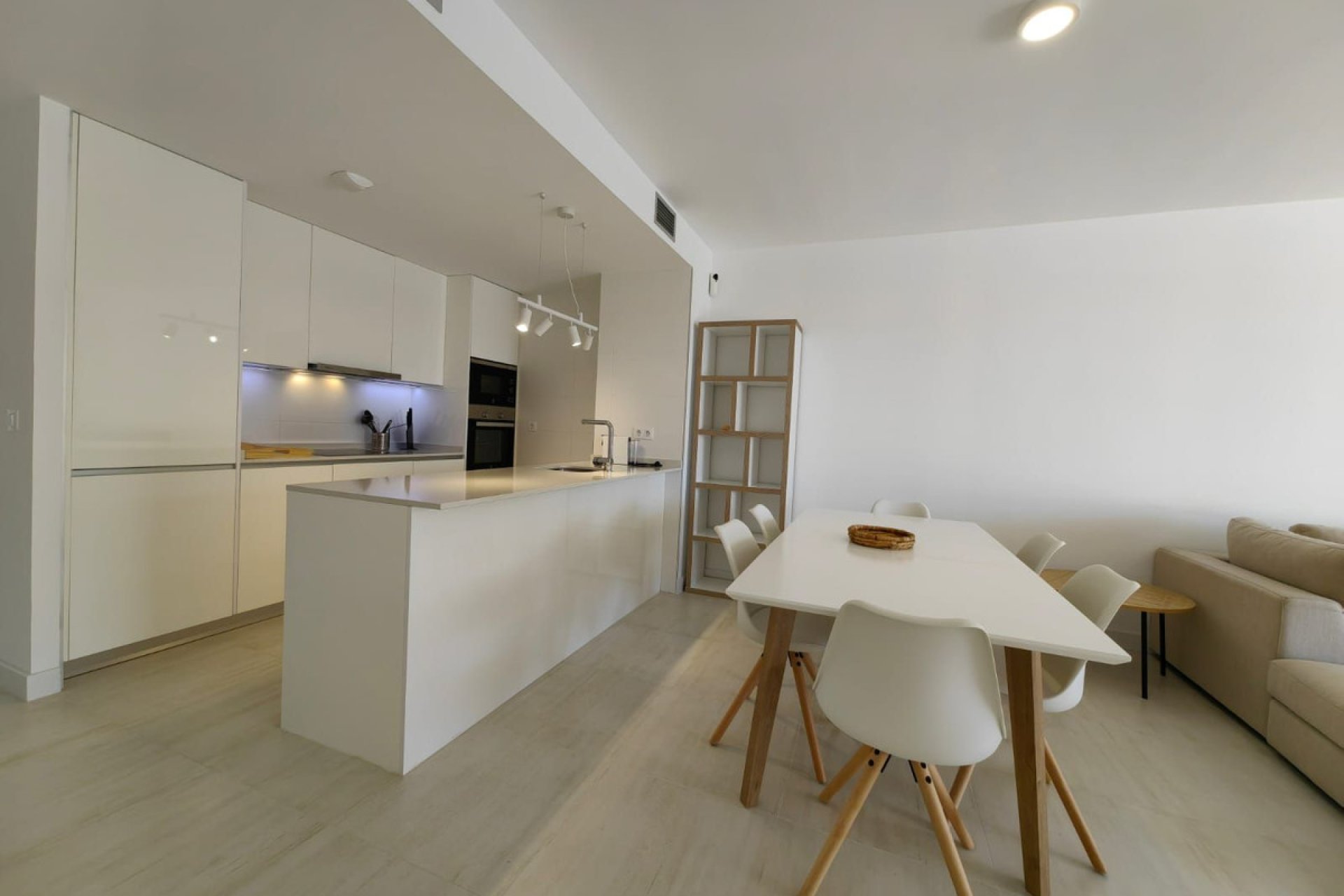 Resale - Apartment - Ground Floor Apartment - Estepona - Estepona Centro