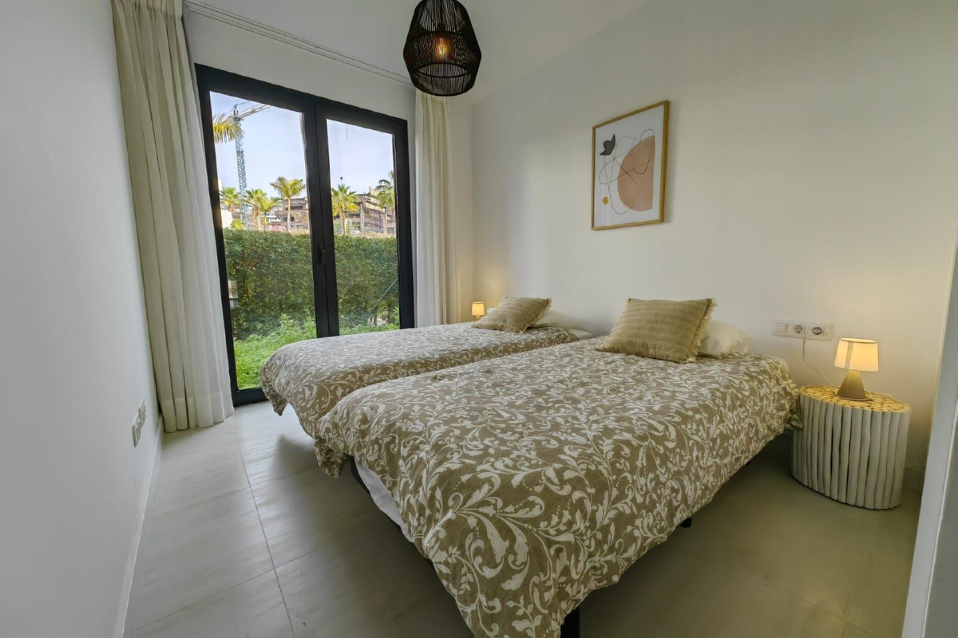 Resale - Apartment - Ground Floor Apartment - Estepona - Estepona Centro