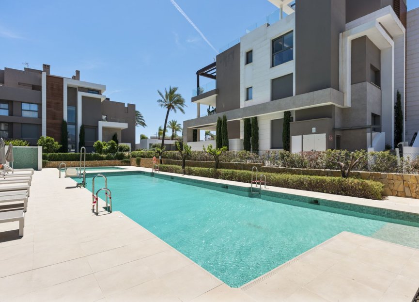 Resale - Apartment - Ground Floor Apartment - Estepona - Estepona Centro