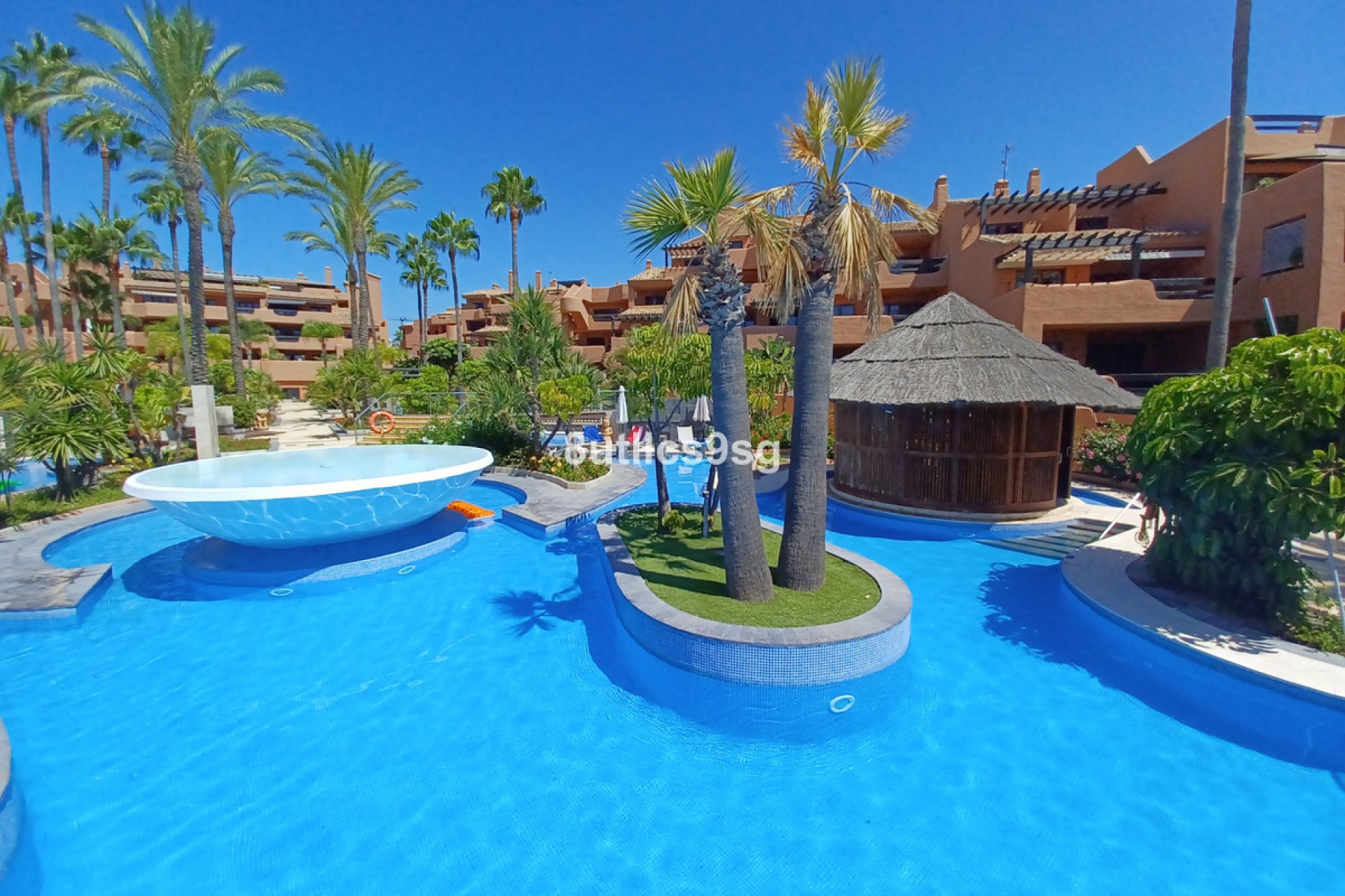 Resale - Apartment - Ground Floor Apartment - Estepona - Estepona Centro