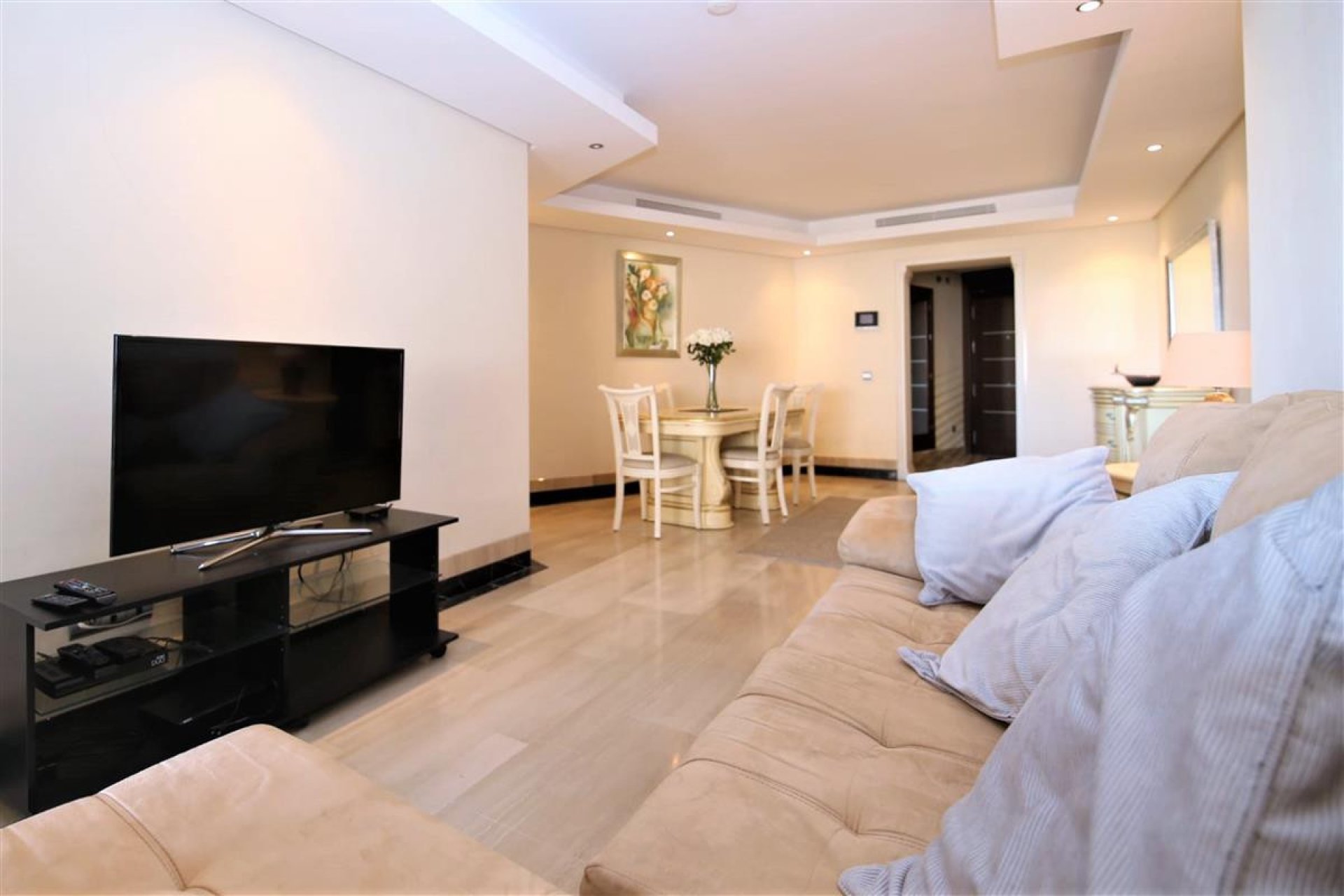 Resale - Apartment - Ground Floor Apartment - Estepona - Estepona Centro