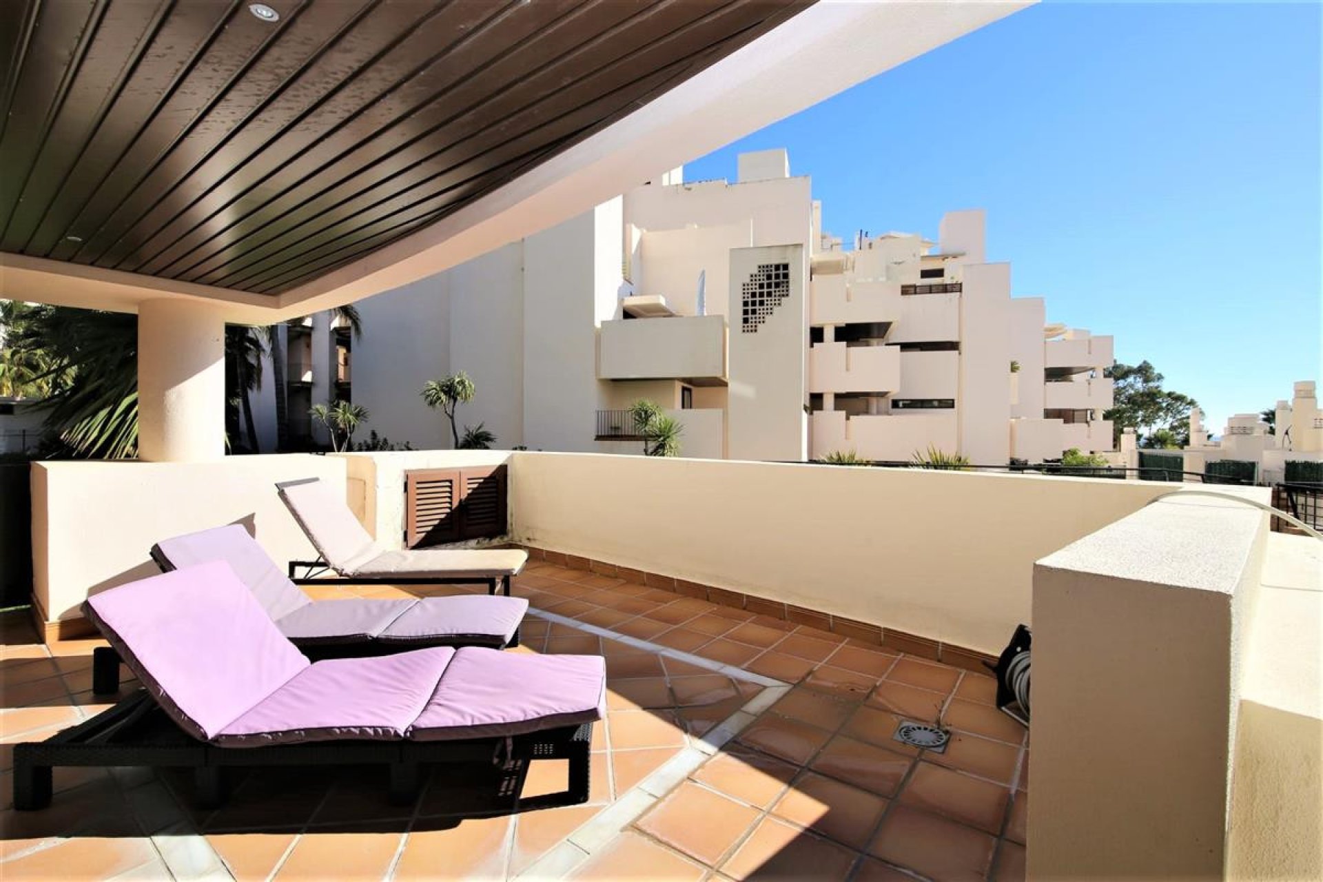 Resale - Apartment - Ground Floor Apartment - Estepona - Estepona Centro