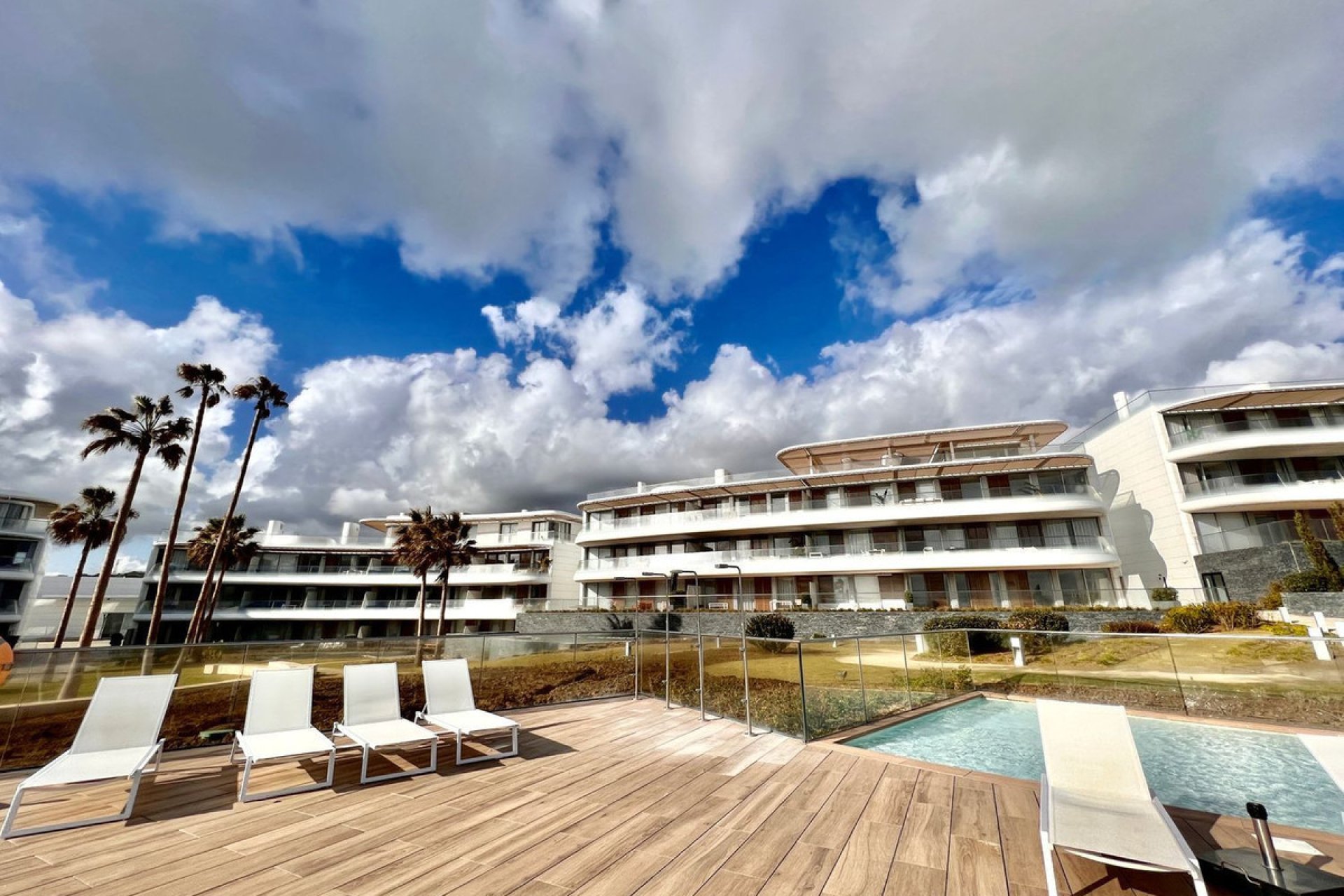 Resale - Apartment - Ground Floor Apartment - Estepona - Estepona Centro