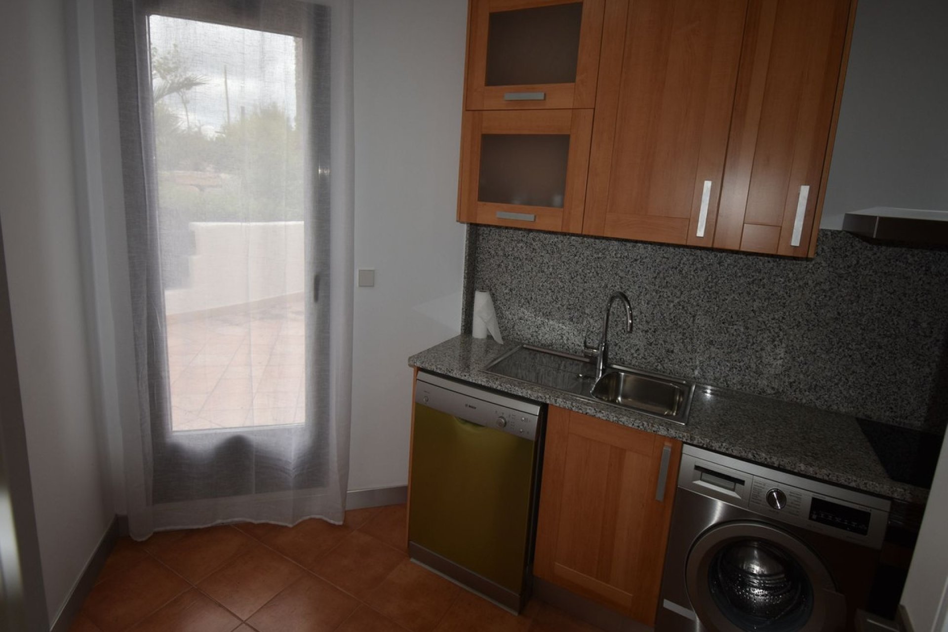 Resale - Apartment - Ground Floor Apartment - Estepona - Estepona Centro