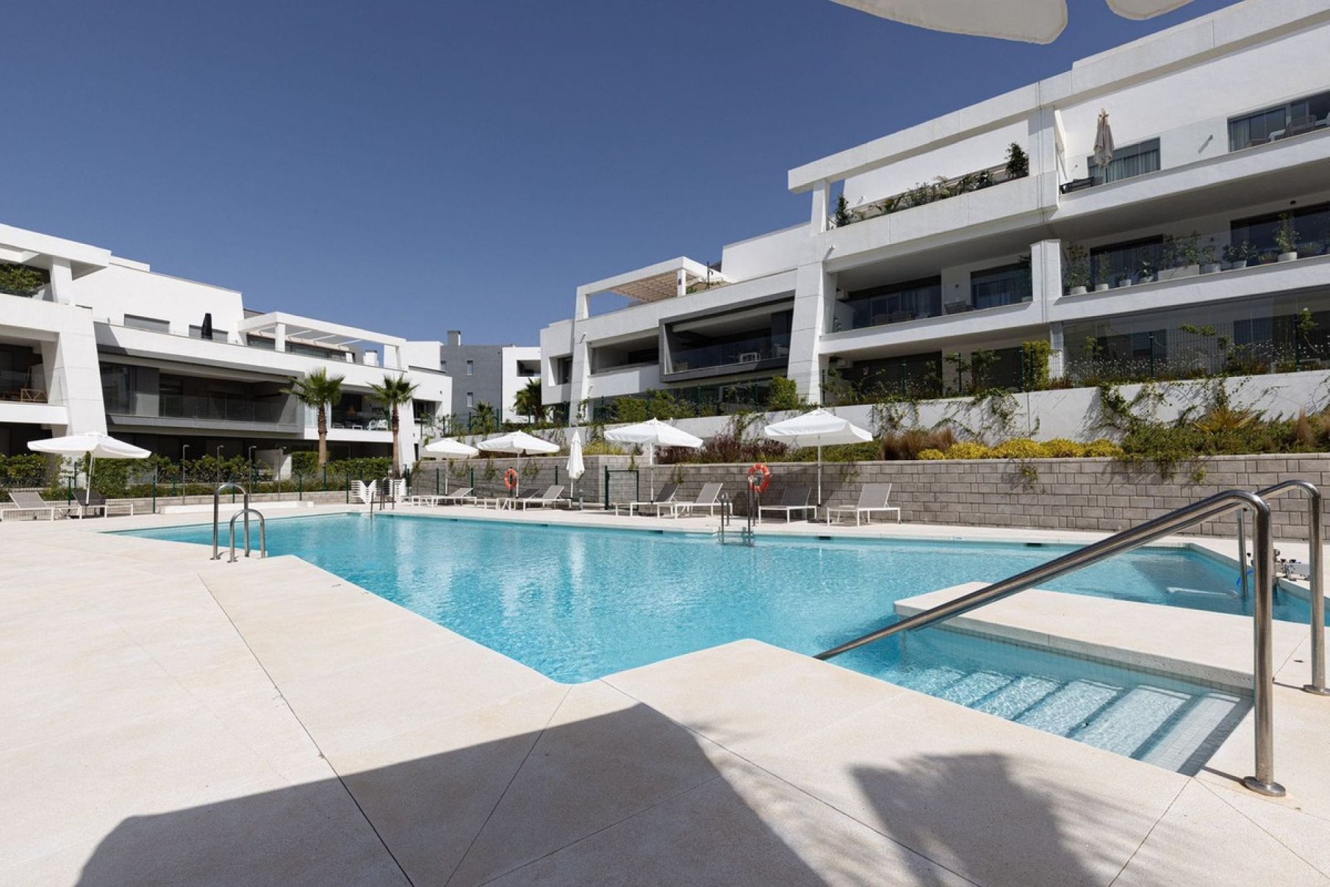 Resale - Apartment - Ground Floor Apartment - Estepona - Estepona Centro