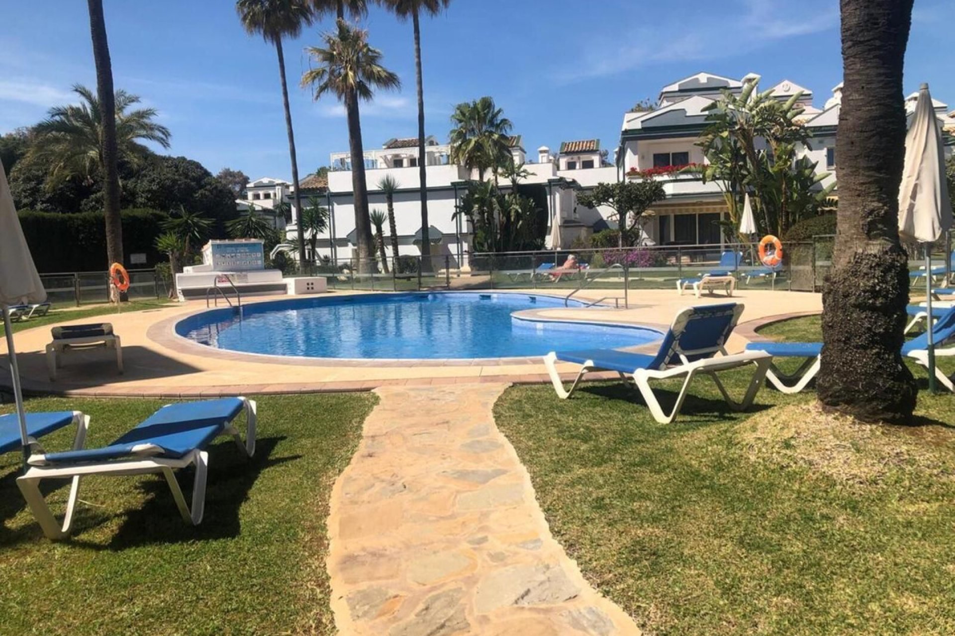 Resale - Apartment - Ground Floor Apartment - Estepona - Estepona Centro