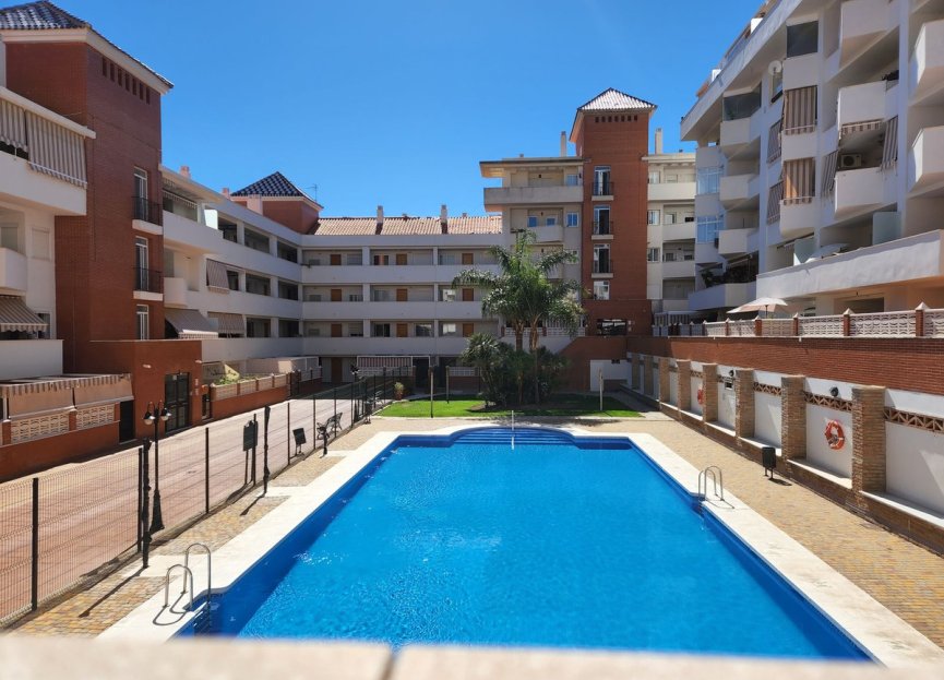 Resale - Apartment - Ground Floor Apartment - Estepona - Estepona Centro