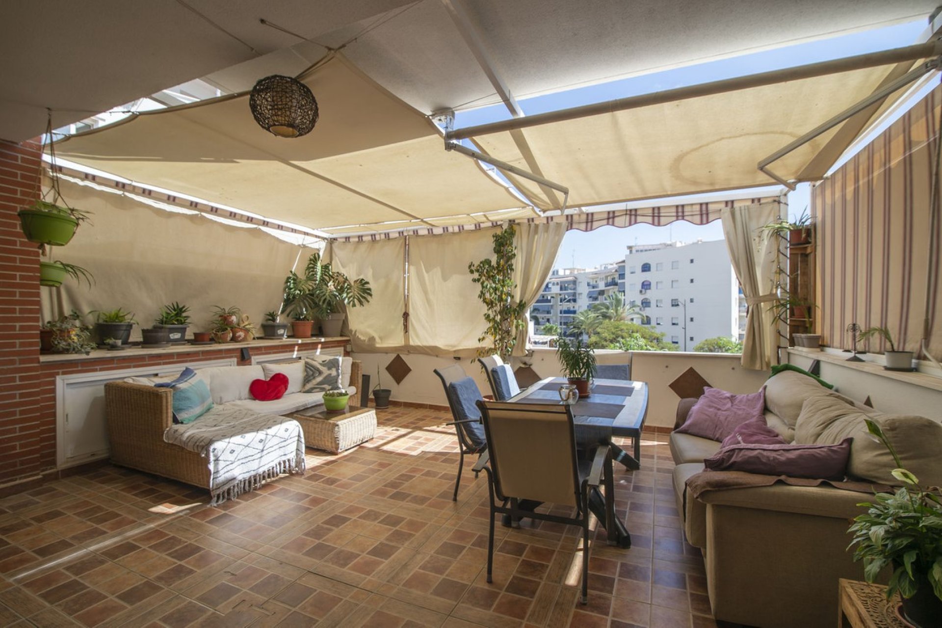 Resale - Apartment - Ground Floor Apartment - Estepona - Estepona Centro