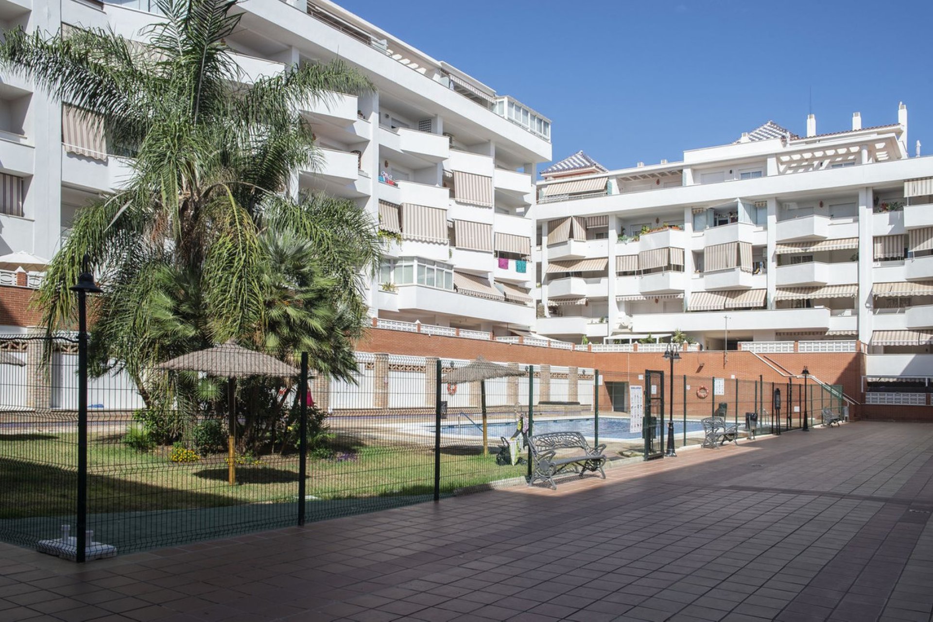 Resale - Apartment - Ground Floor Apartment - Estepona - Estepona Centro