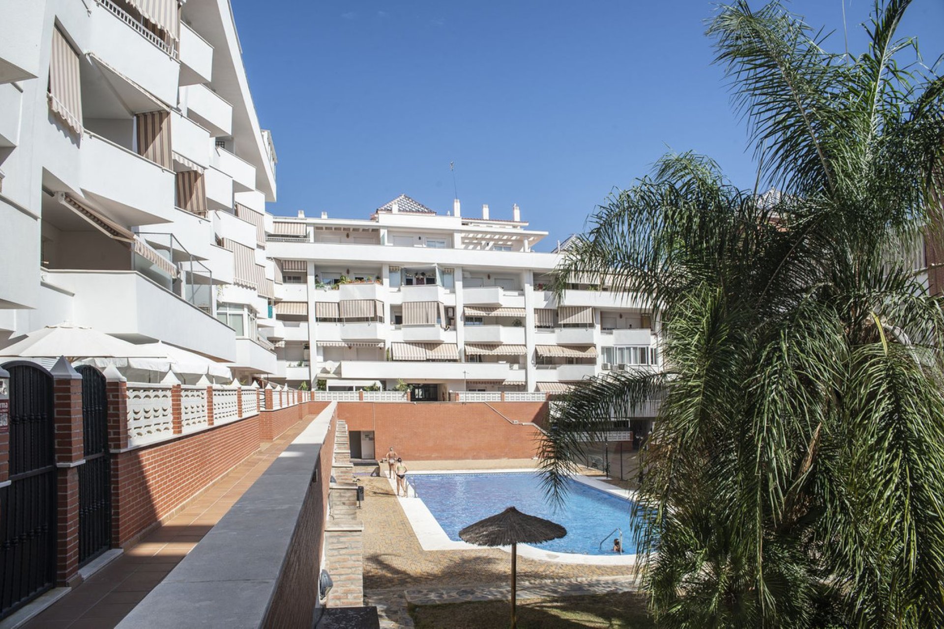 Resale - Apartment - Ground Floor Apartment - Estepona - Estepona Centro