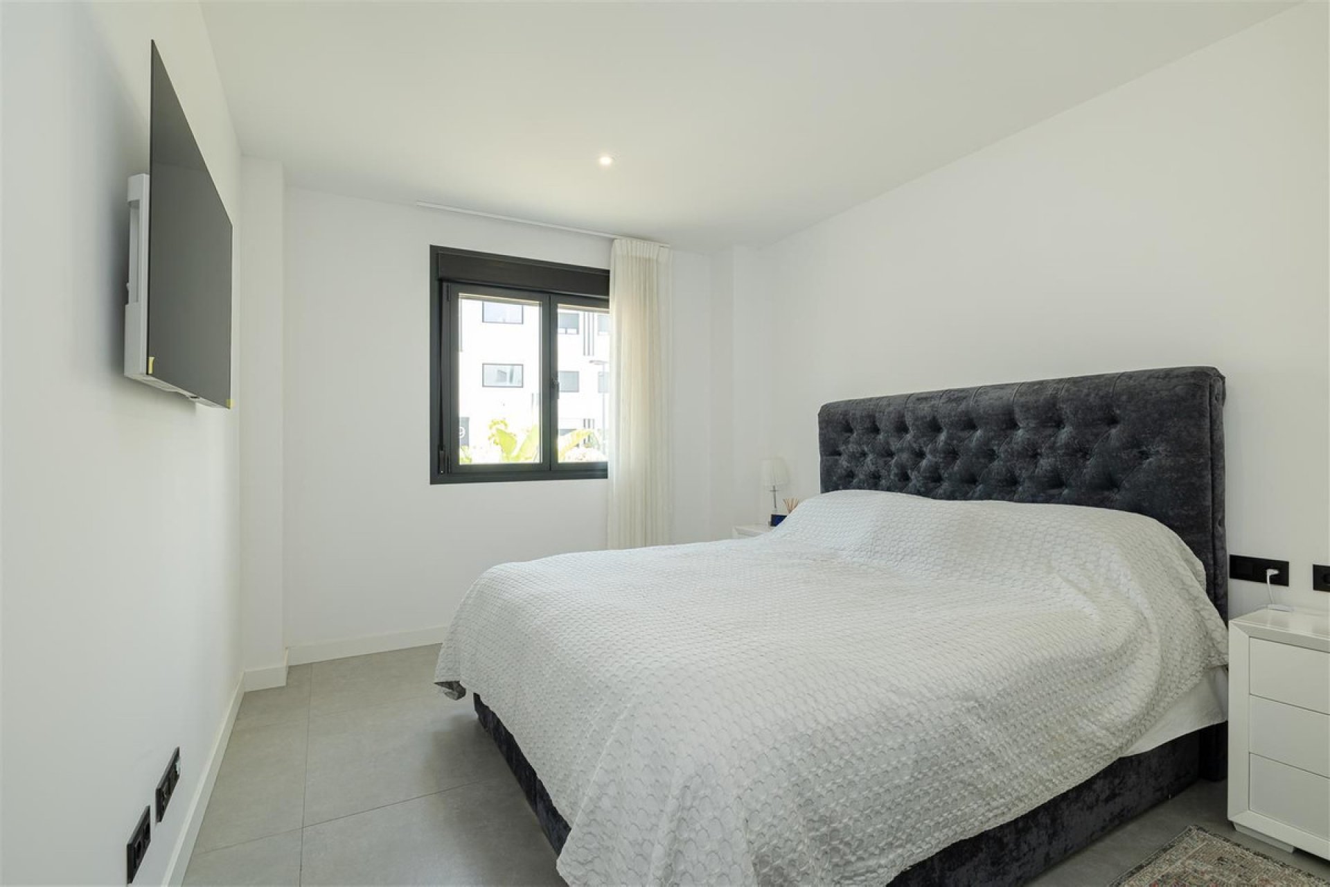 Resale - Apartment - Ground Floor Apartment - Estepona - Estepona Centro