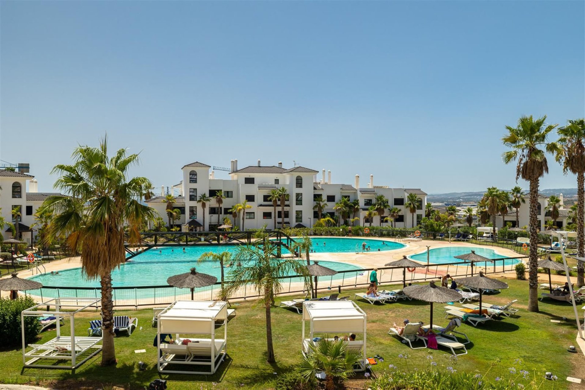 Resale - Apartment - Ground Floor Apartment - Estepona - Estepona Centro