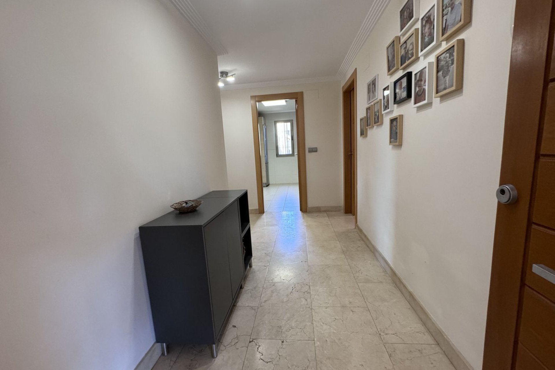 Resale - Apartment - Ground Floor Apartment - Estepona - Estepona Centro