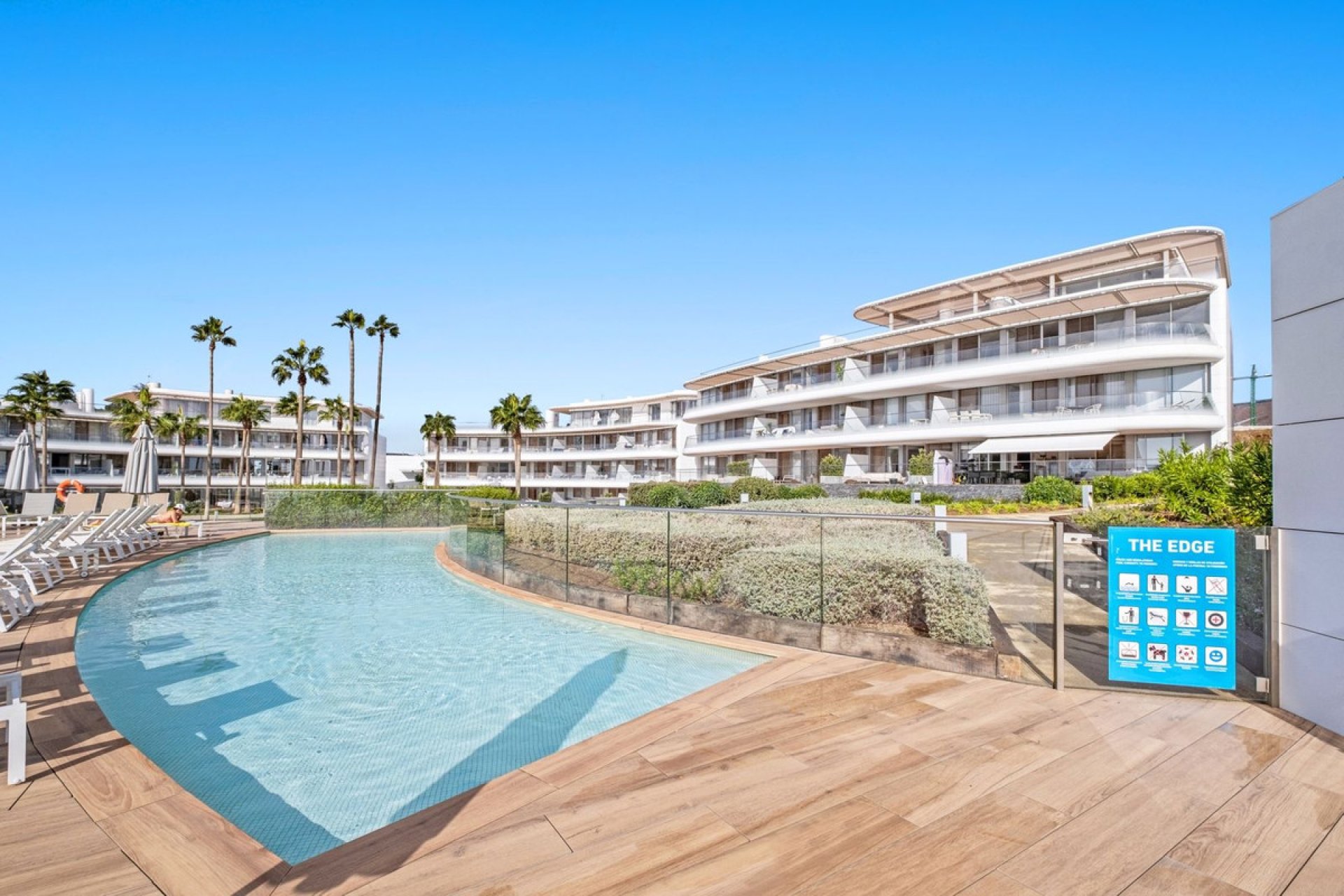 Resale - Apartment - Ground Floor Apartment - Estepona - Estepona Centro