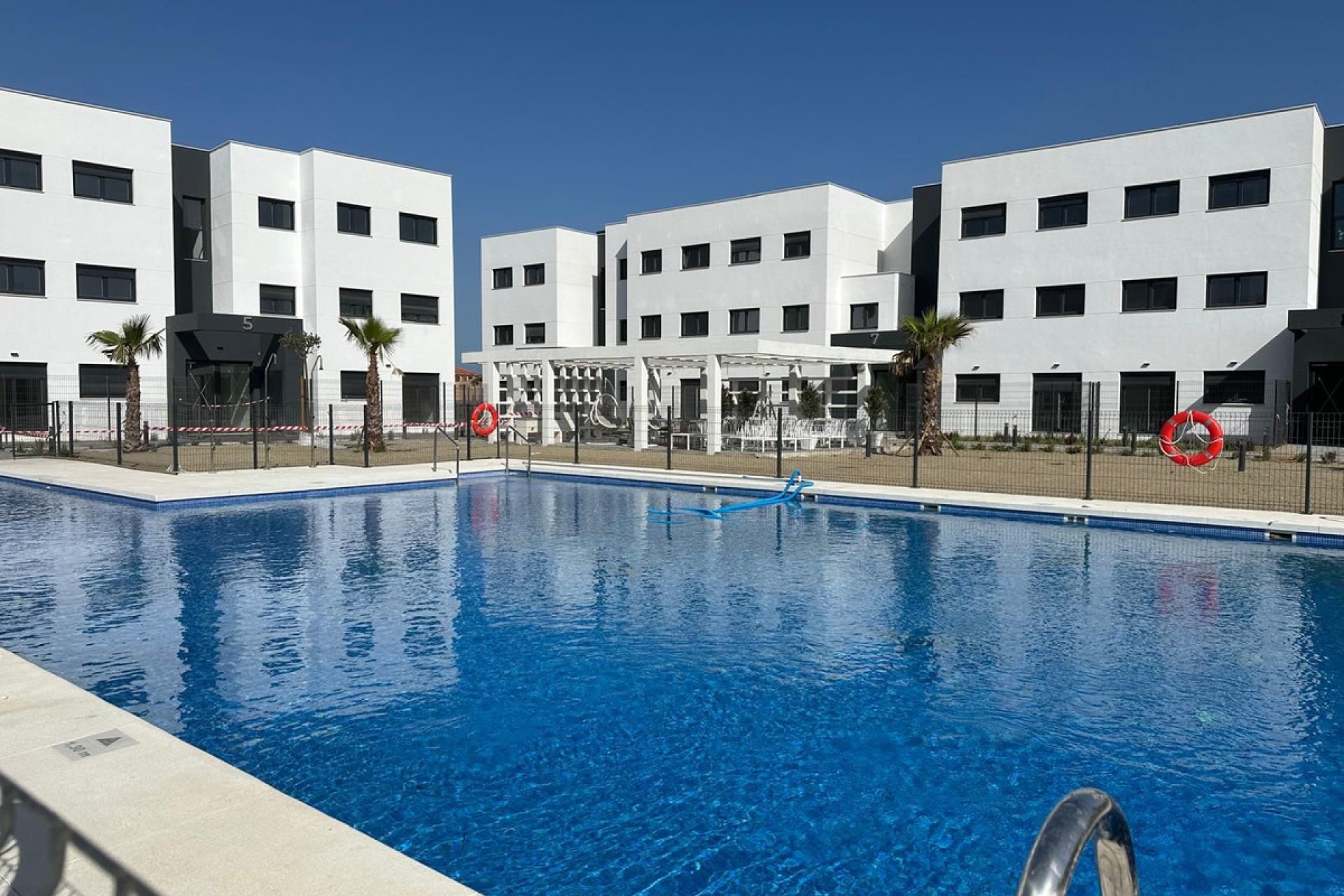 Resale - Apartment - Ground Floor Apartment - Estepona - Estepona Centro